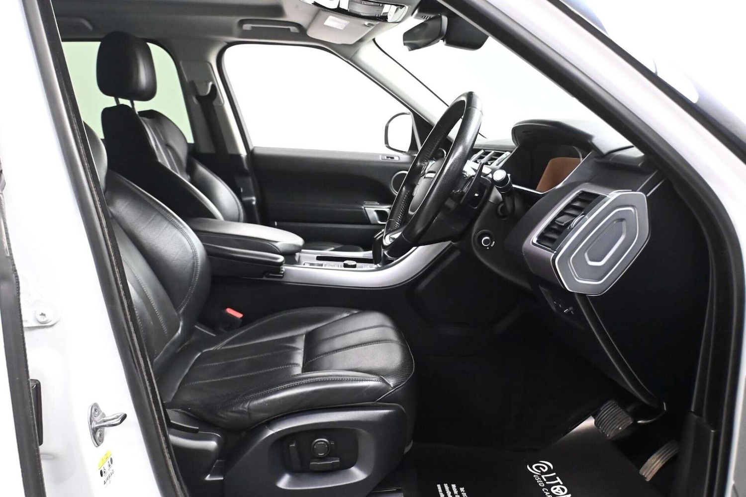 Used Land Rover Range Rover Sport 2017 for sale - 77774457: Photo 11