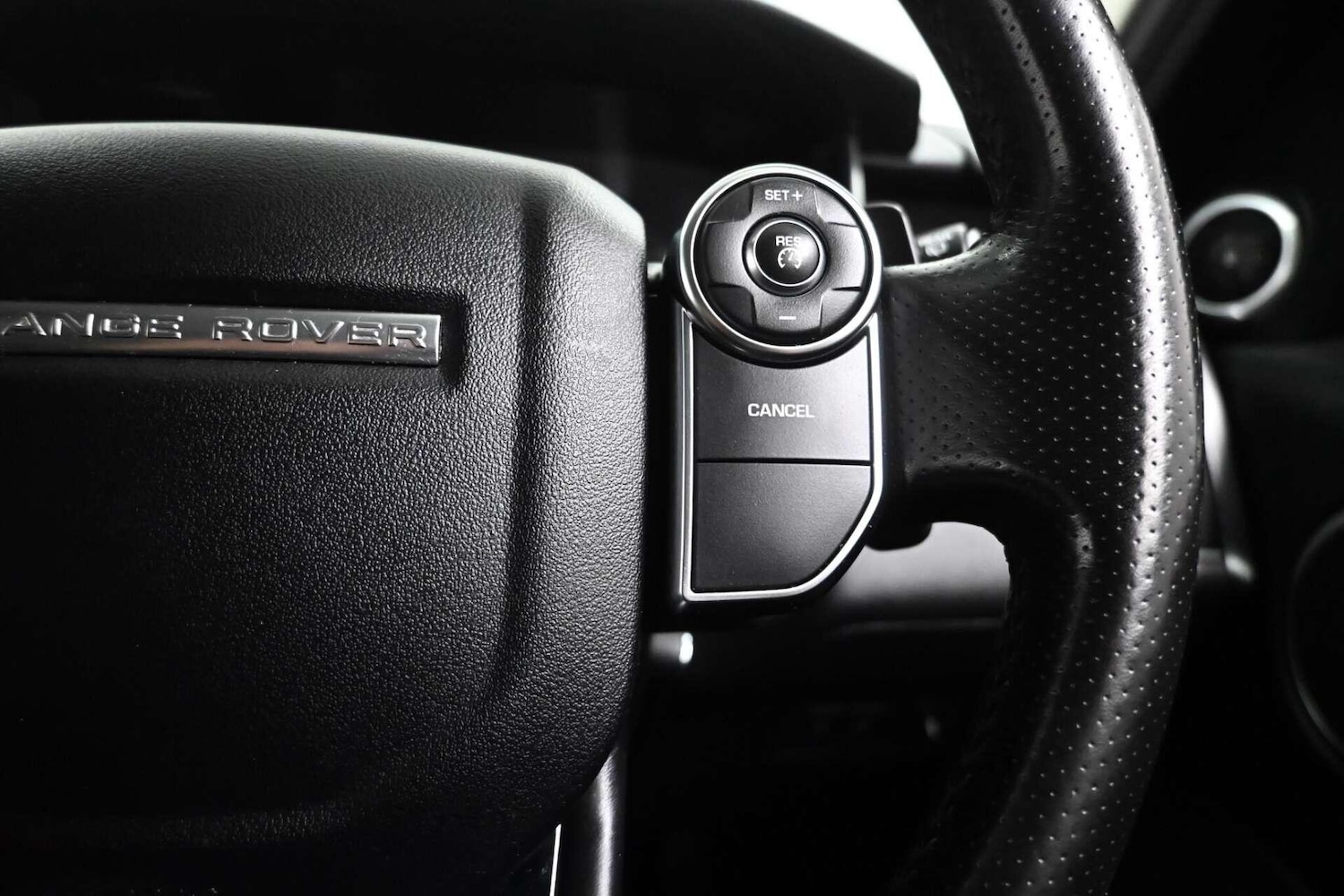 Used Land Rover Range Rover Sport 2017 for sale - 77774457: Photo 17