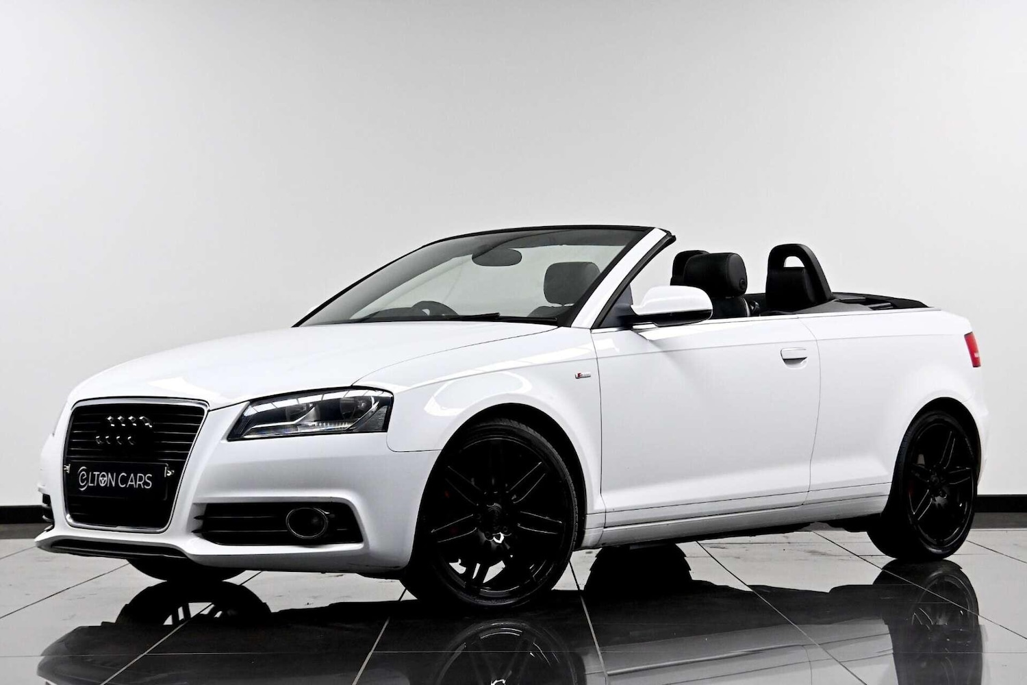 Used Audi A3 2011 for sale - 77774437: Photo 2