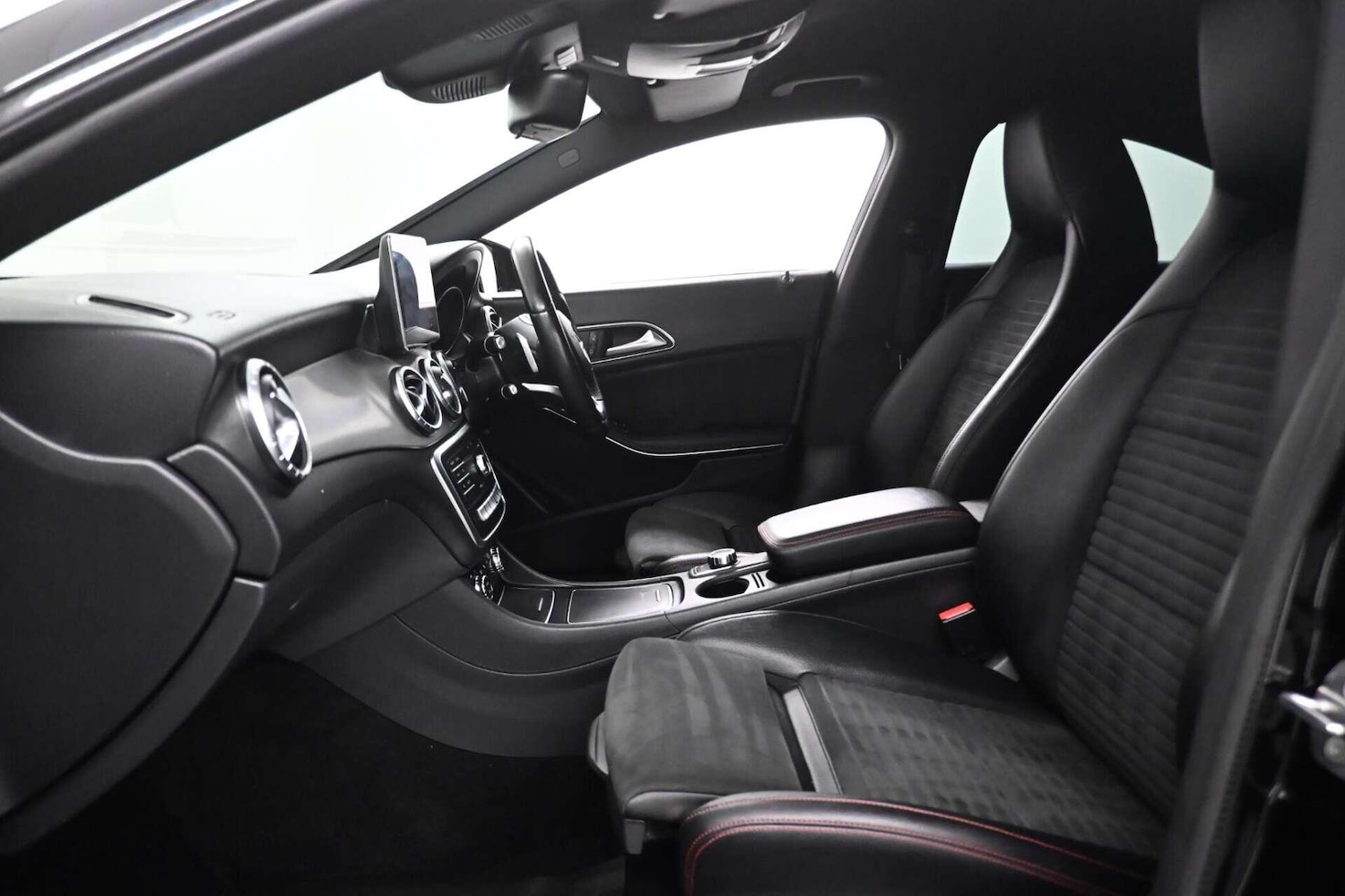 Used Mercedes-Benz CLA 2018 for sale - 77774442: Photo 12