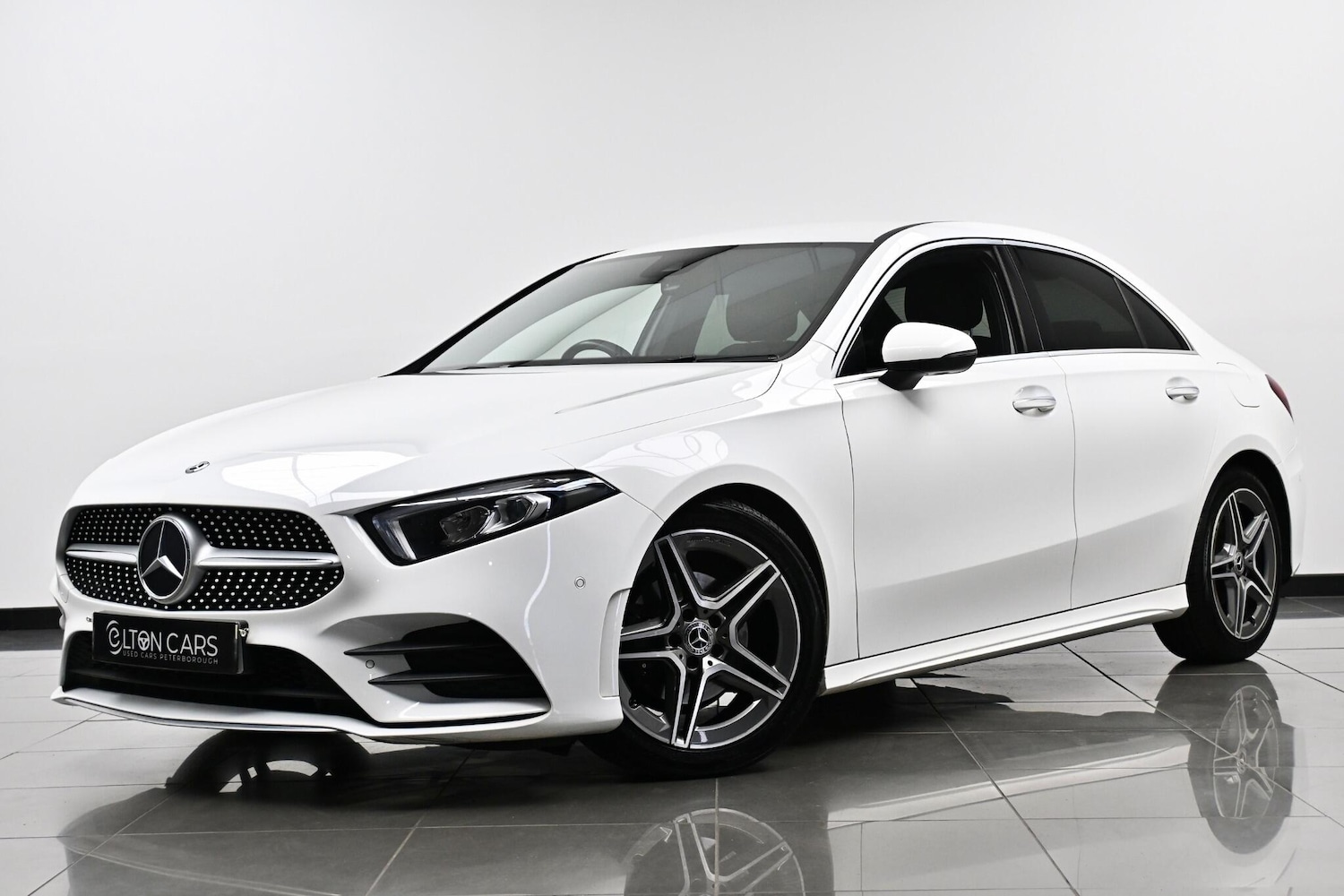 Used Mercedes-Benz A-Class 2019 for sale - 76377272: Photo 2