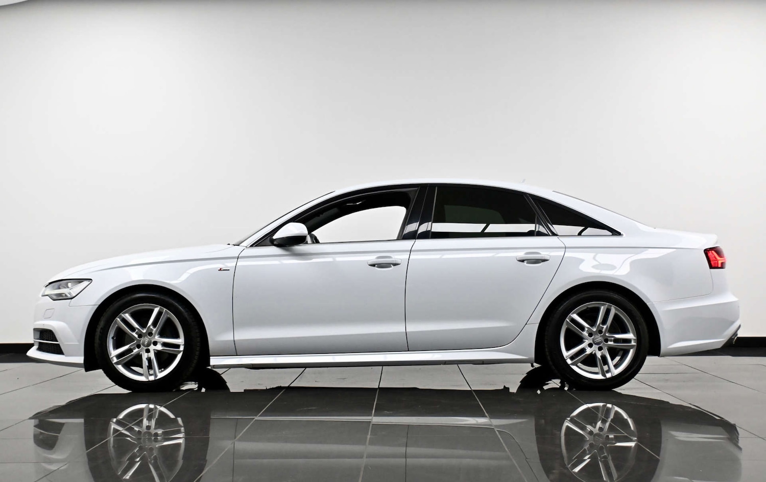 Used Audi A6 2015 for sale - 77730198: Photo 5