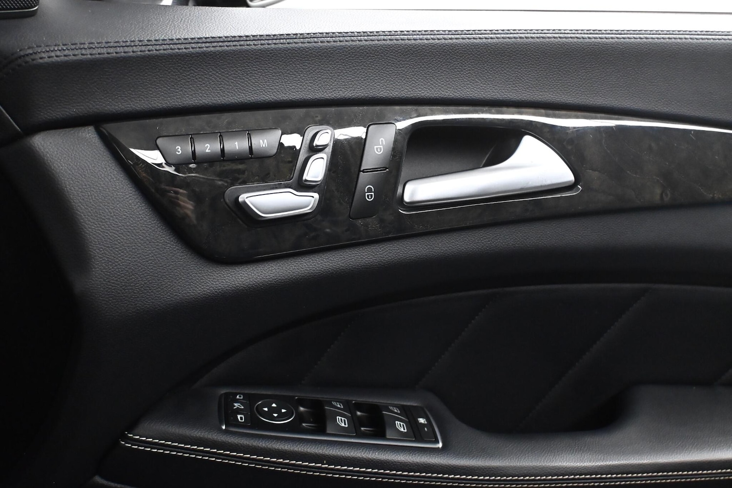 Used Mercedes-Benz CLS 2017 for sale - 77893066: Photo 20