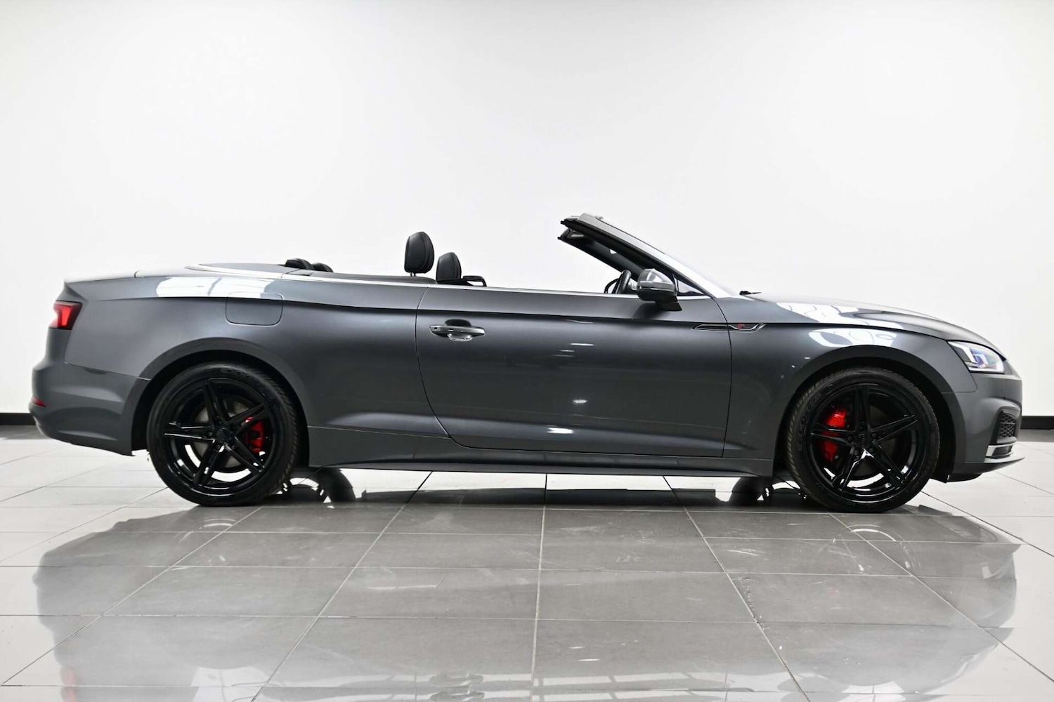 Used Audi A5 Cabriolet 2017 for sale - 77729071: Photo 4
