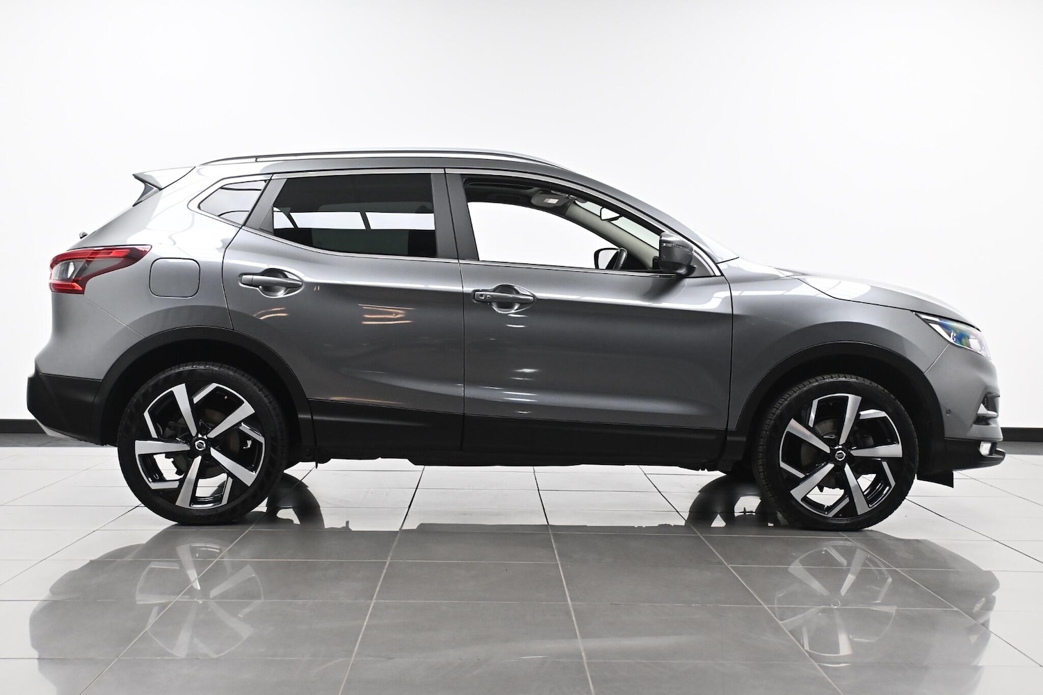 Used Nissan Qashqai 2018 for sale - 76377811: Photo 4