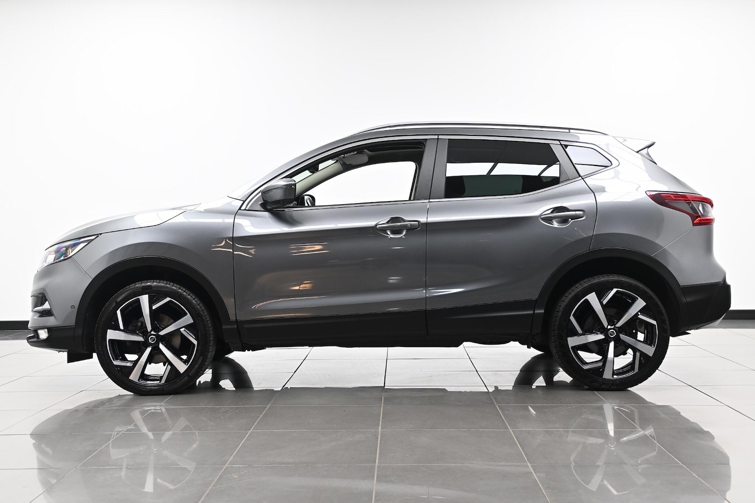 Used Nissan Qashqai 2018 for sale - 76377811: Photo 5