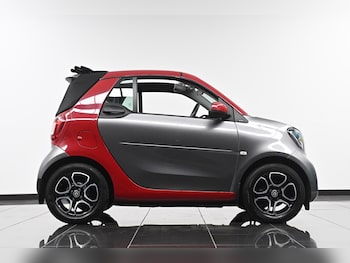 Used smart fortwo 2017 for sale - 78301035: Photo