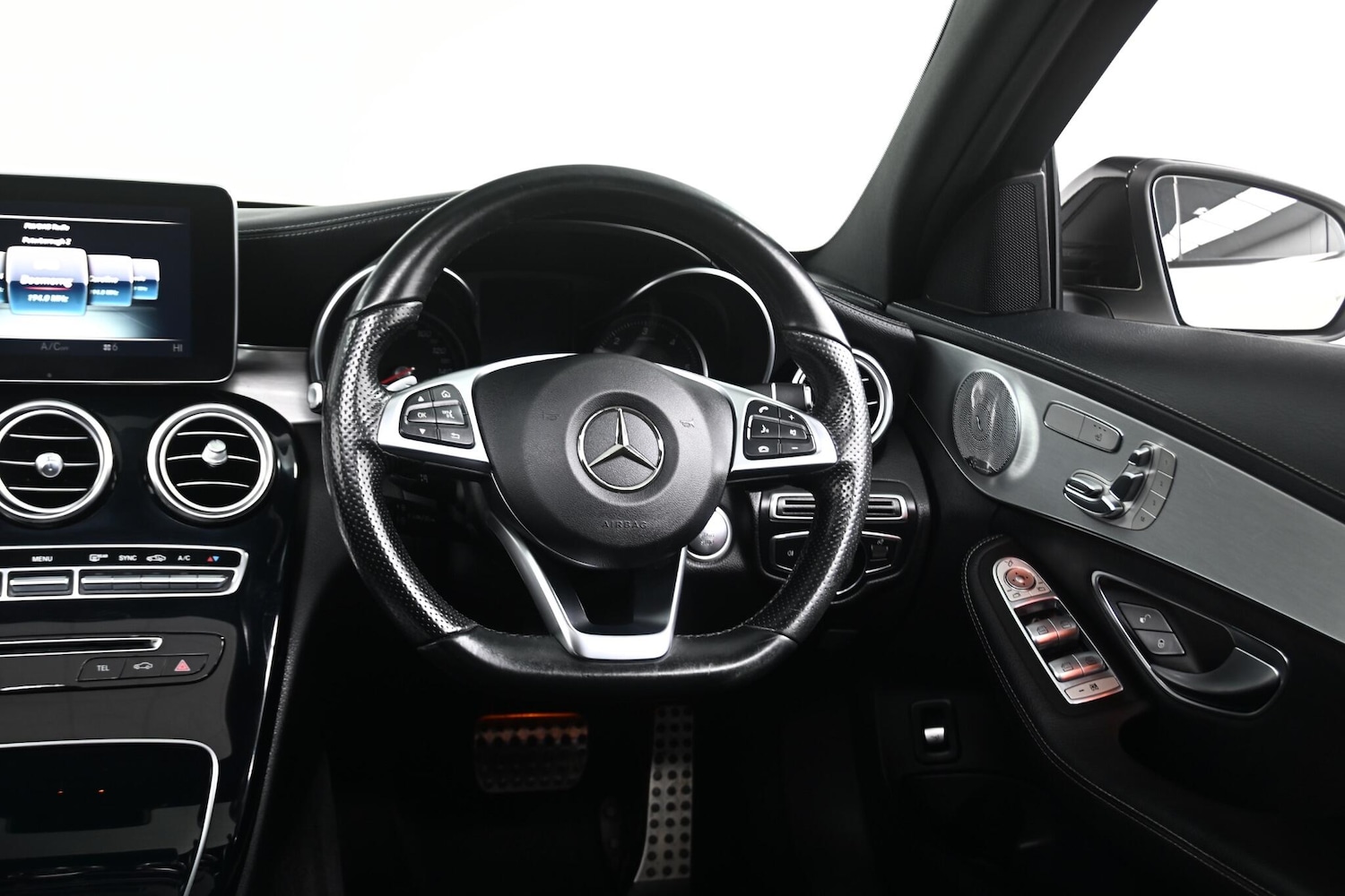 Used Mercedes-Benz C Class 2015 for sale - 77425902: Photo 27