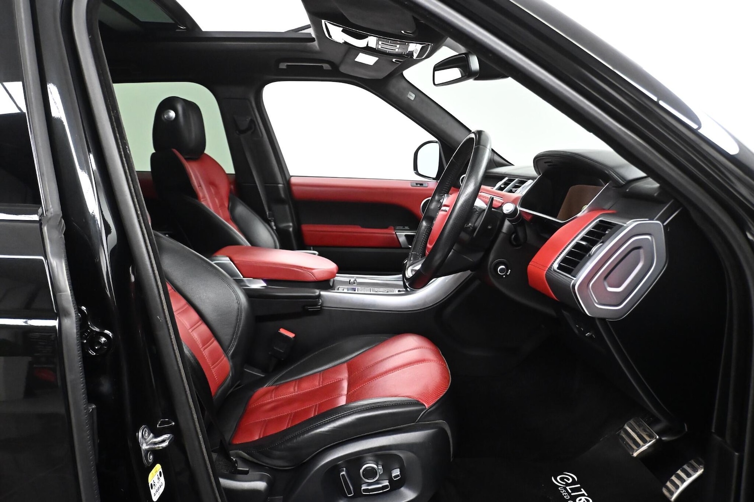 Used Land Rover Range Rover Sport 2015 for sale - 77574139: Photo 10