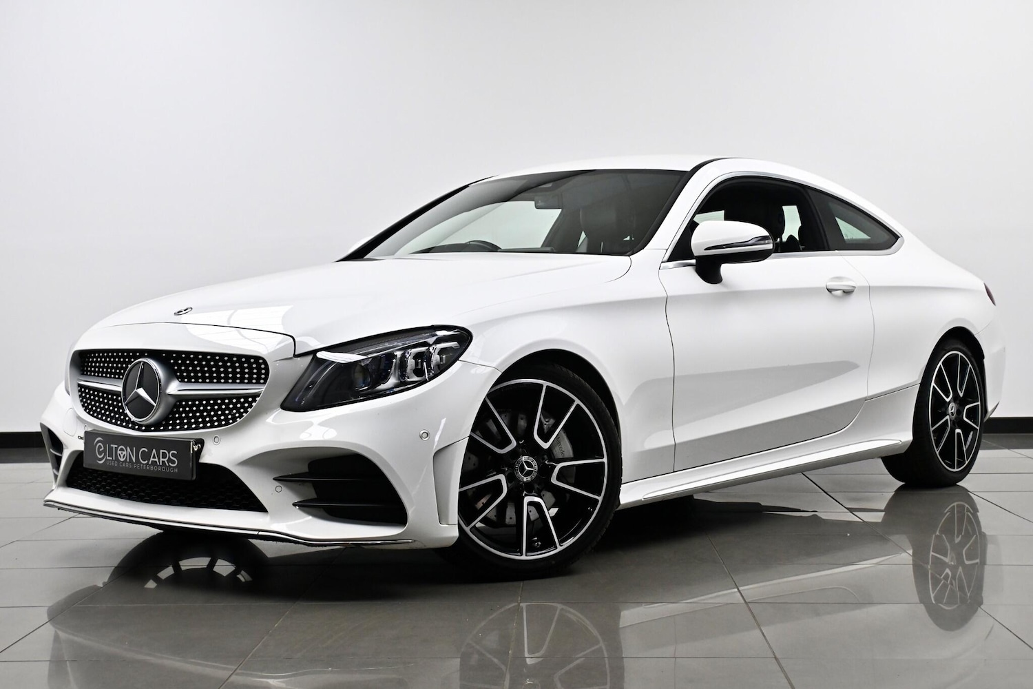 Used Mercedes-Benz C-Class 2019 for sale - 76094312: Photo 2