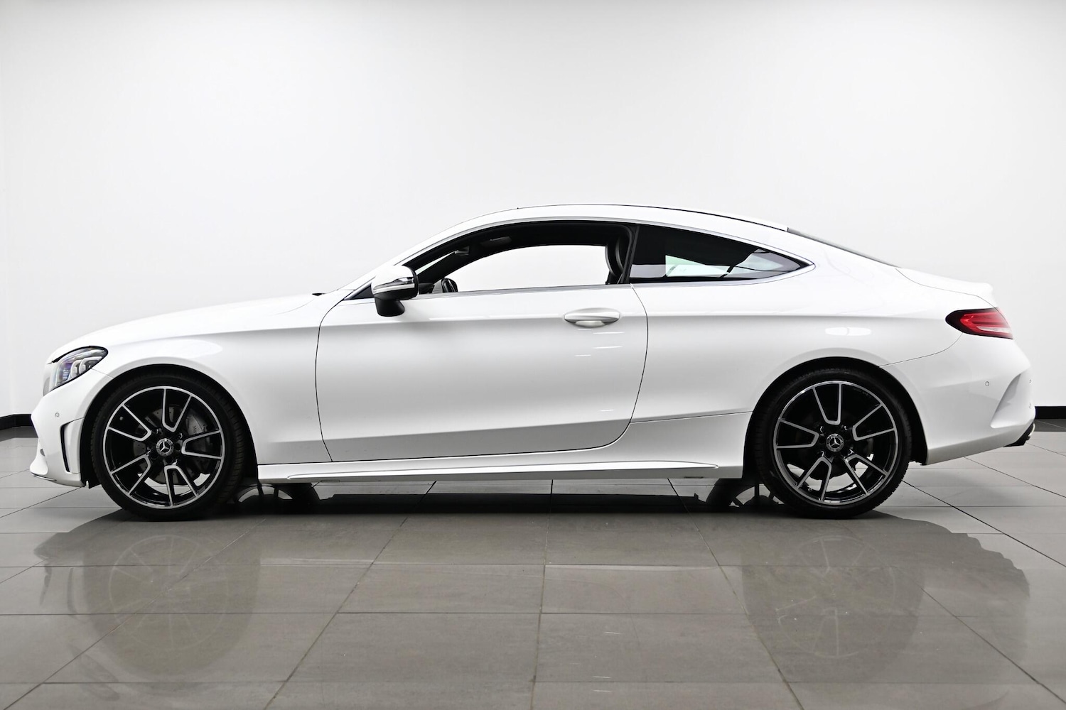 Used Mercedes-Benz C-Class 2019 for sale - 76094312: Photo 6