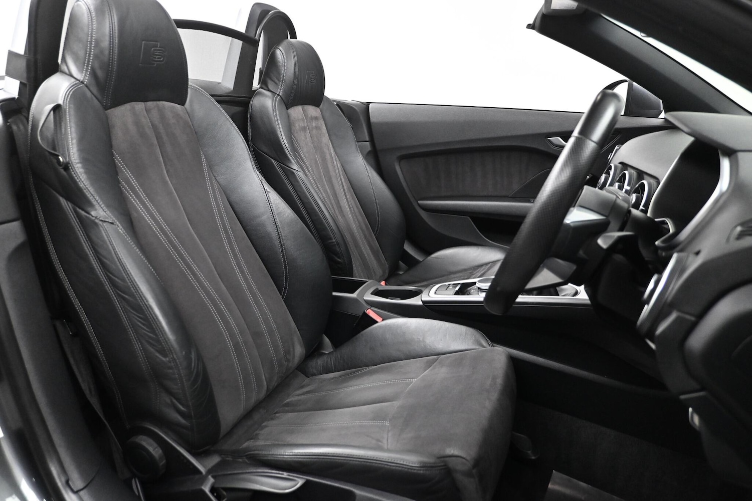 Used Audi TT 2015 for sale - 76377398: Photo 17