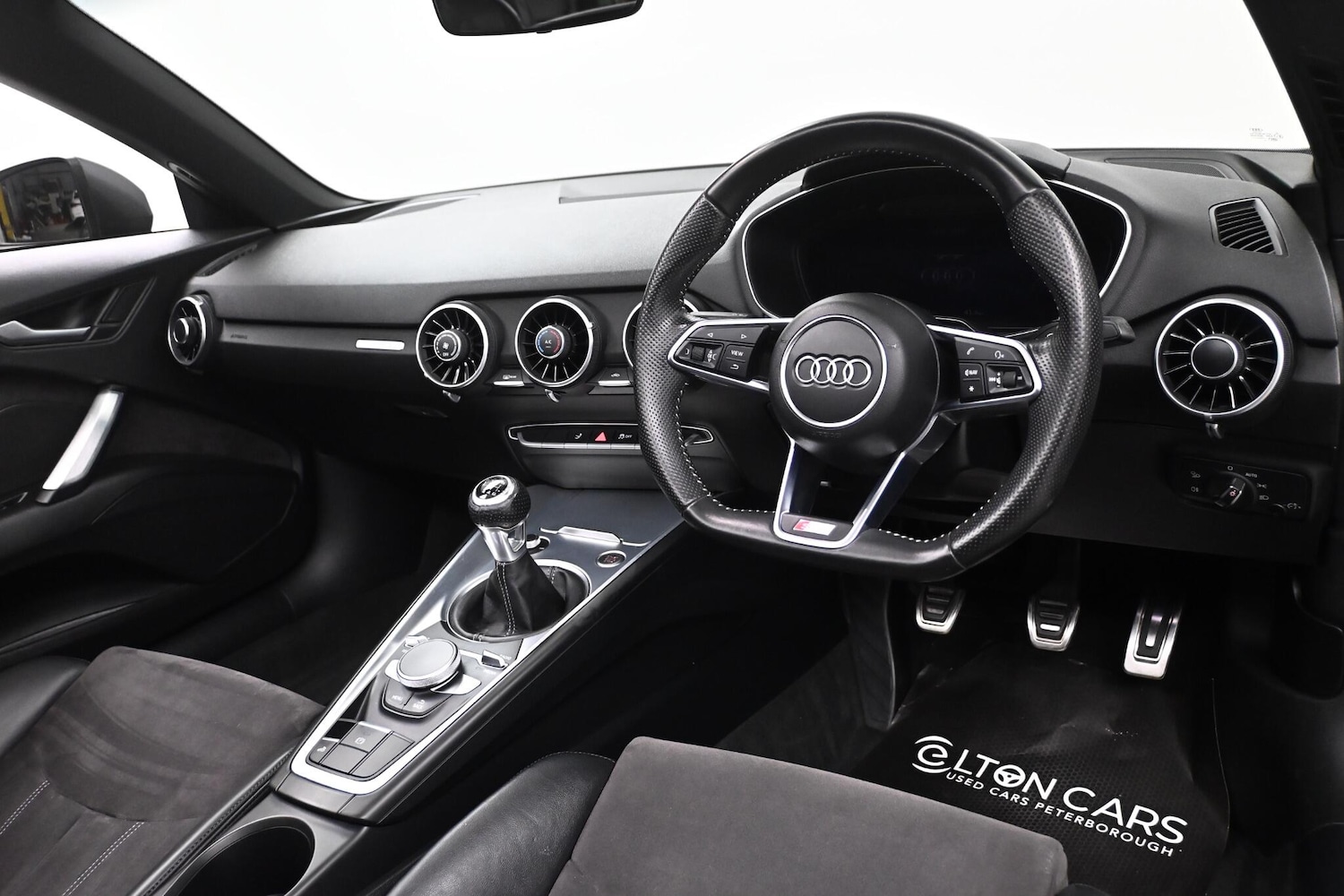 Used Audi TT 2015 for sale - 76377398: Photo 19