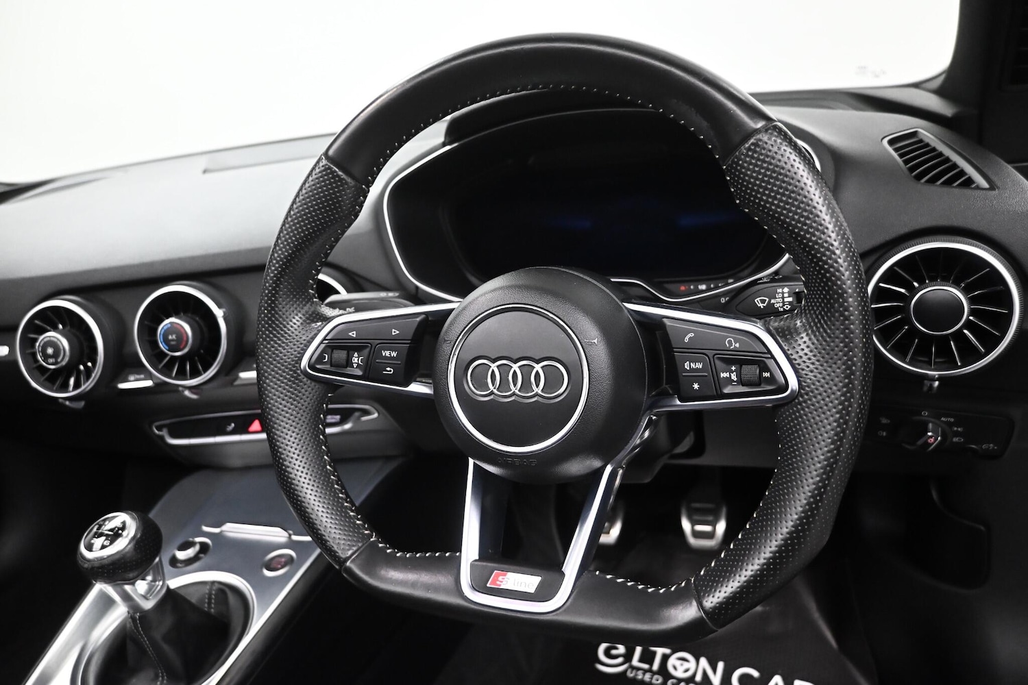 Used Audi TT 2015 for sale - 76377398: Photo 28