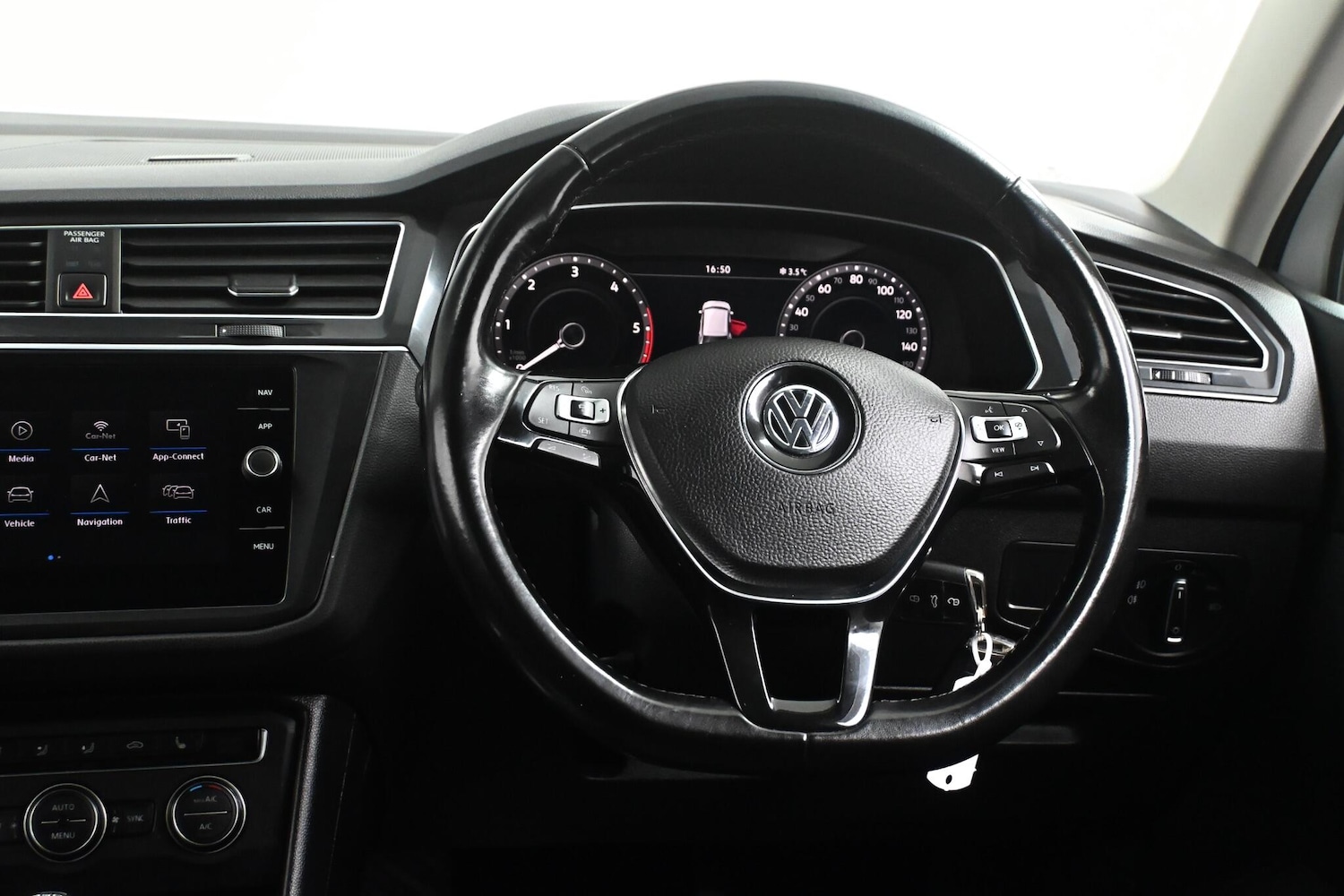 Used Volkswagen Tiguan 2018 for sale - 76657060: Photo 24