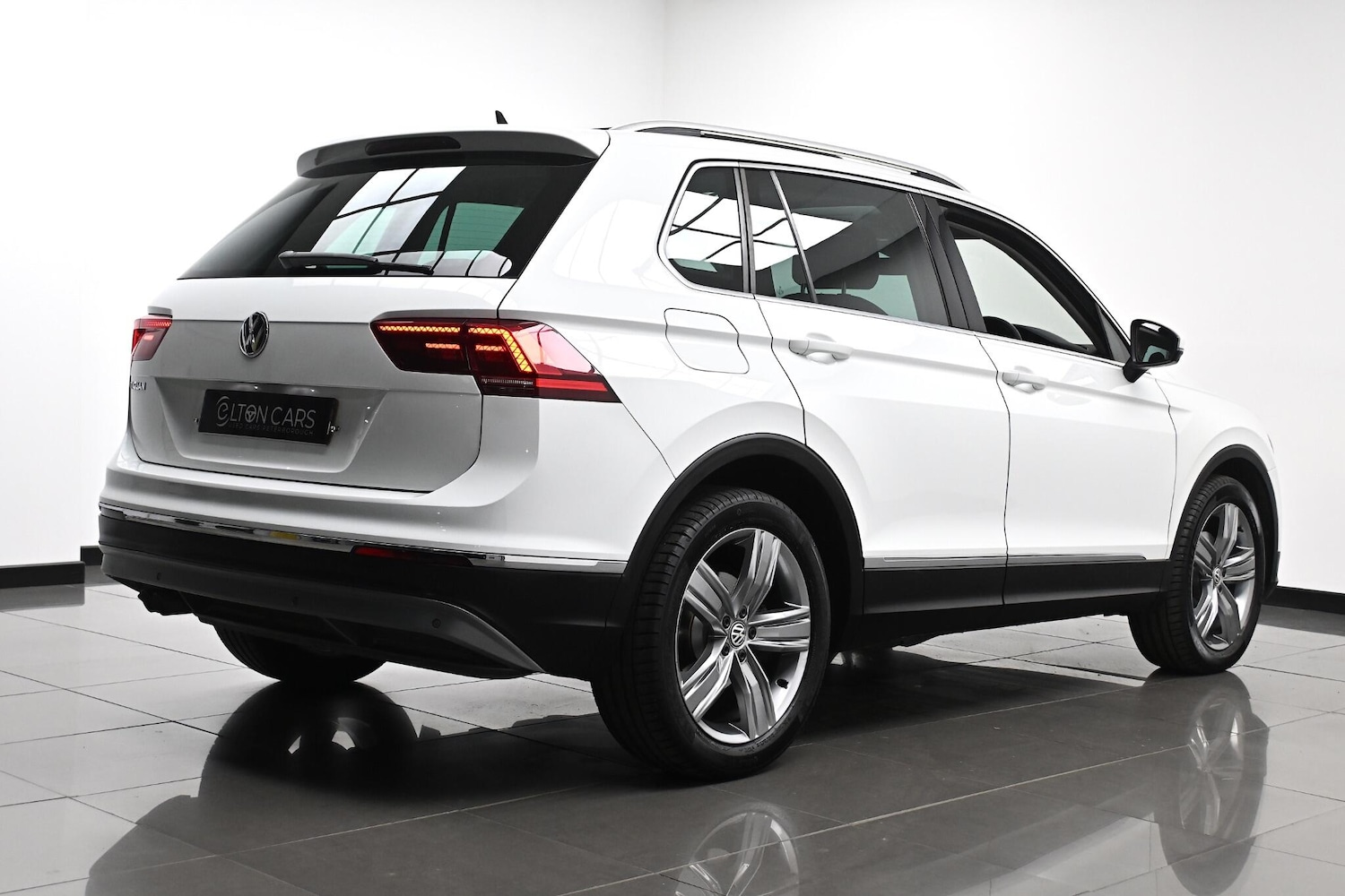Used Volkswagen Tiguan 2018 for sale - 76657060: Photo 26