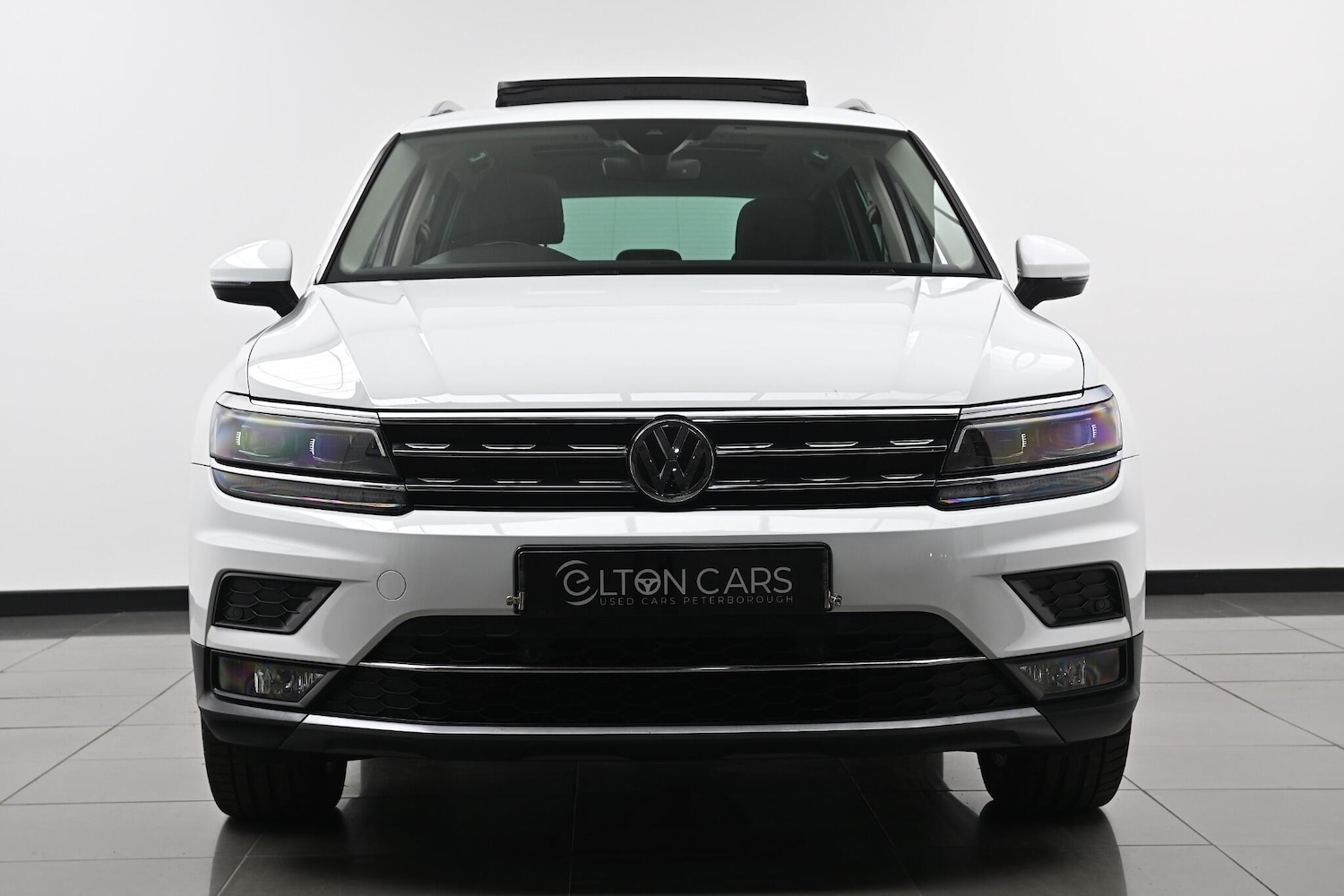 Used Volkswagen Tiguan 2018 for sale - 76657060: Photo 3