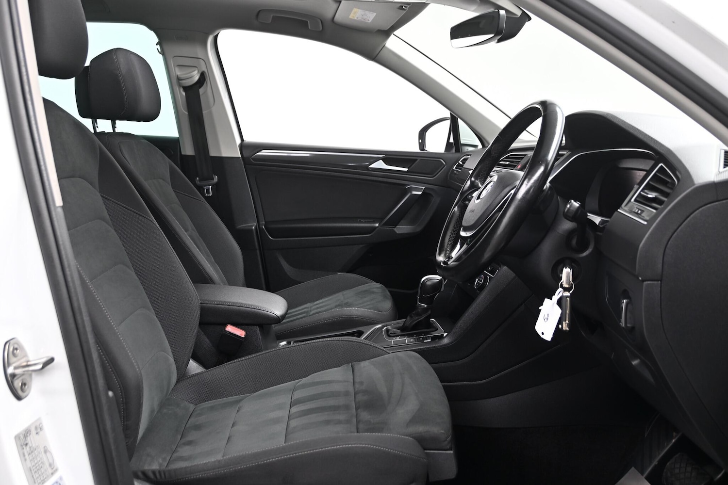 Used Volkswagen Tiguan 2018 for sale - 76657060: Photo 8