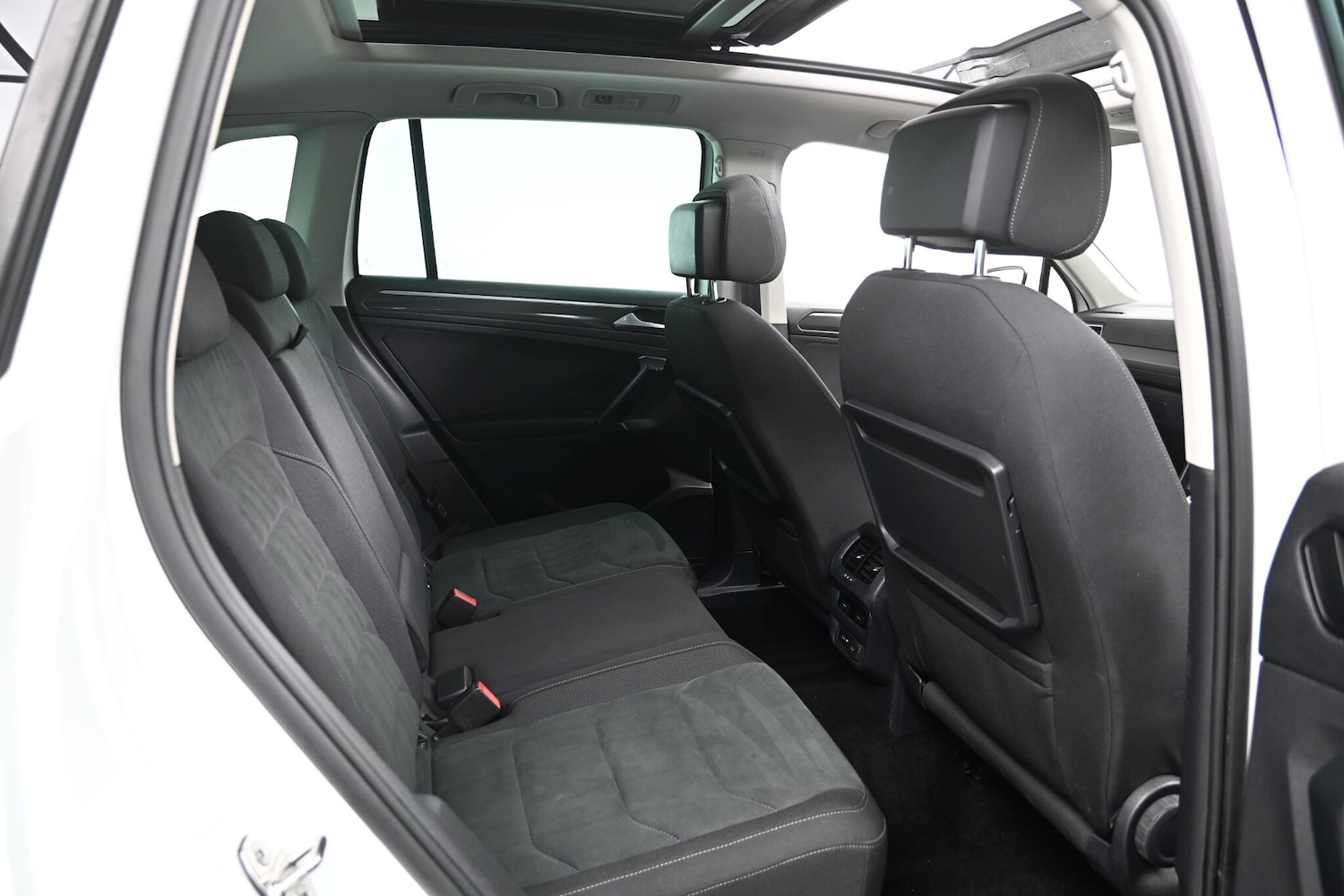 Used Volkswagen Tiguan 2018 for sale - 76657060: Photo 9