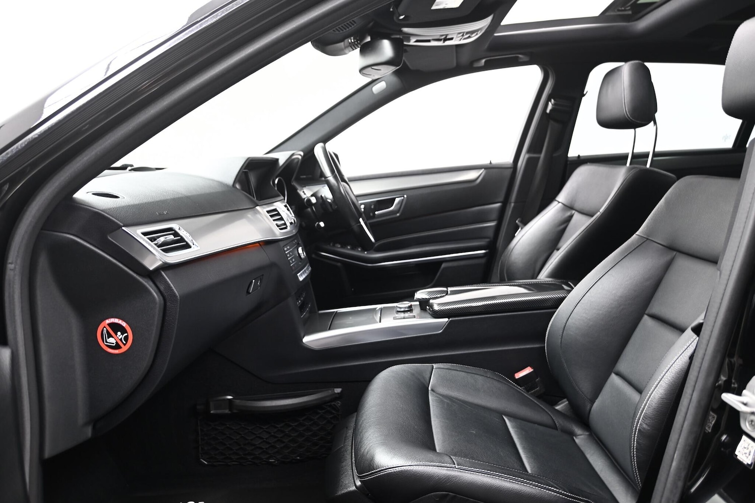 Used Mercedes-Benz E Class 2016 for sale - 76433367: Photo 16