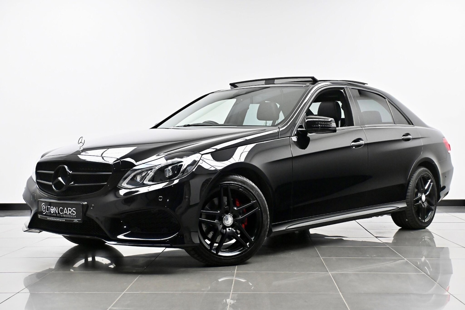 Used Mercedes-Benz E Class 2016 for sale - 76433367: Photo 2