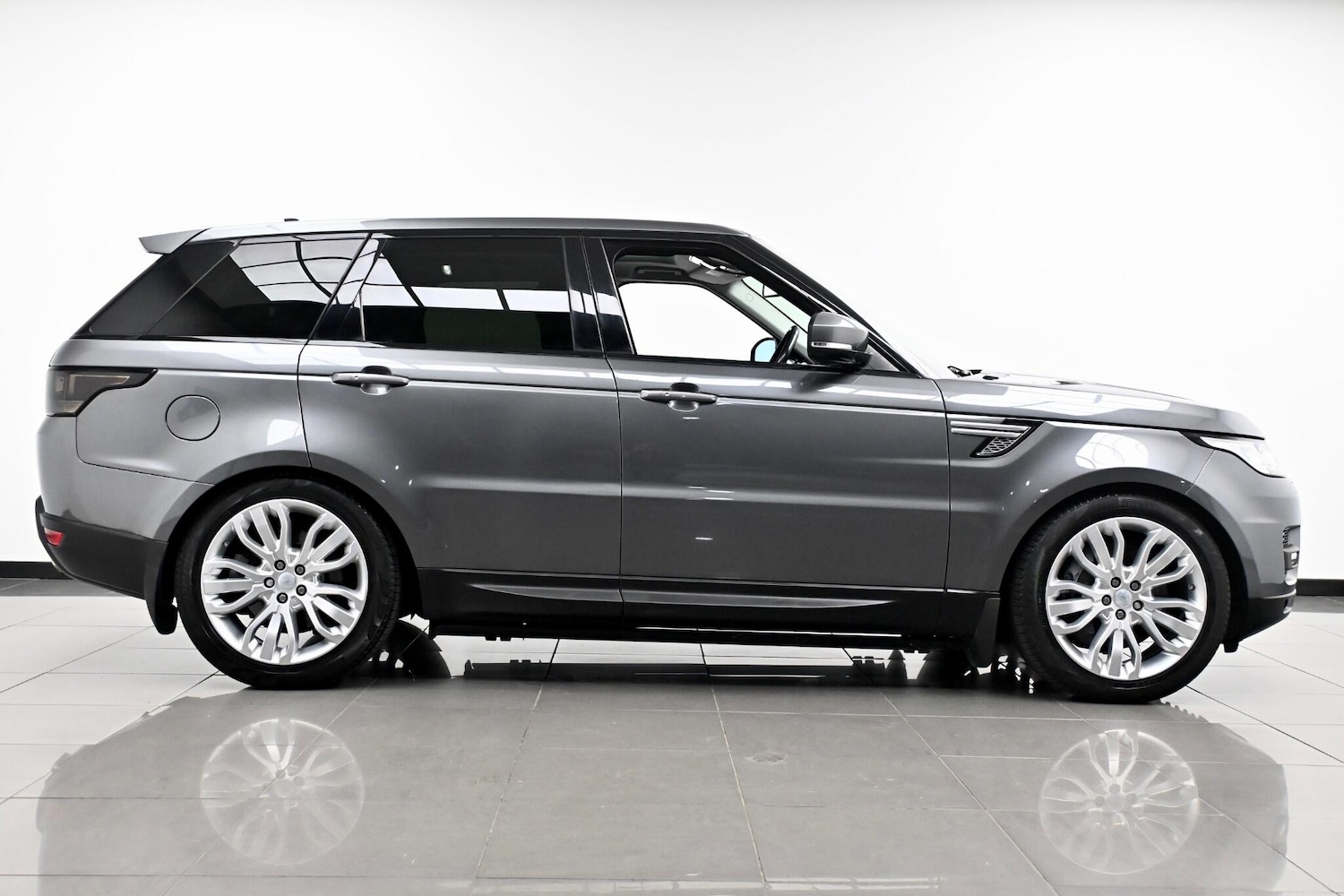 Used Land Rover Range Rover Sport 2015 for sale - 76498766: Photo 4