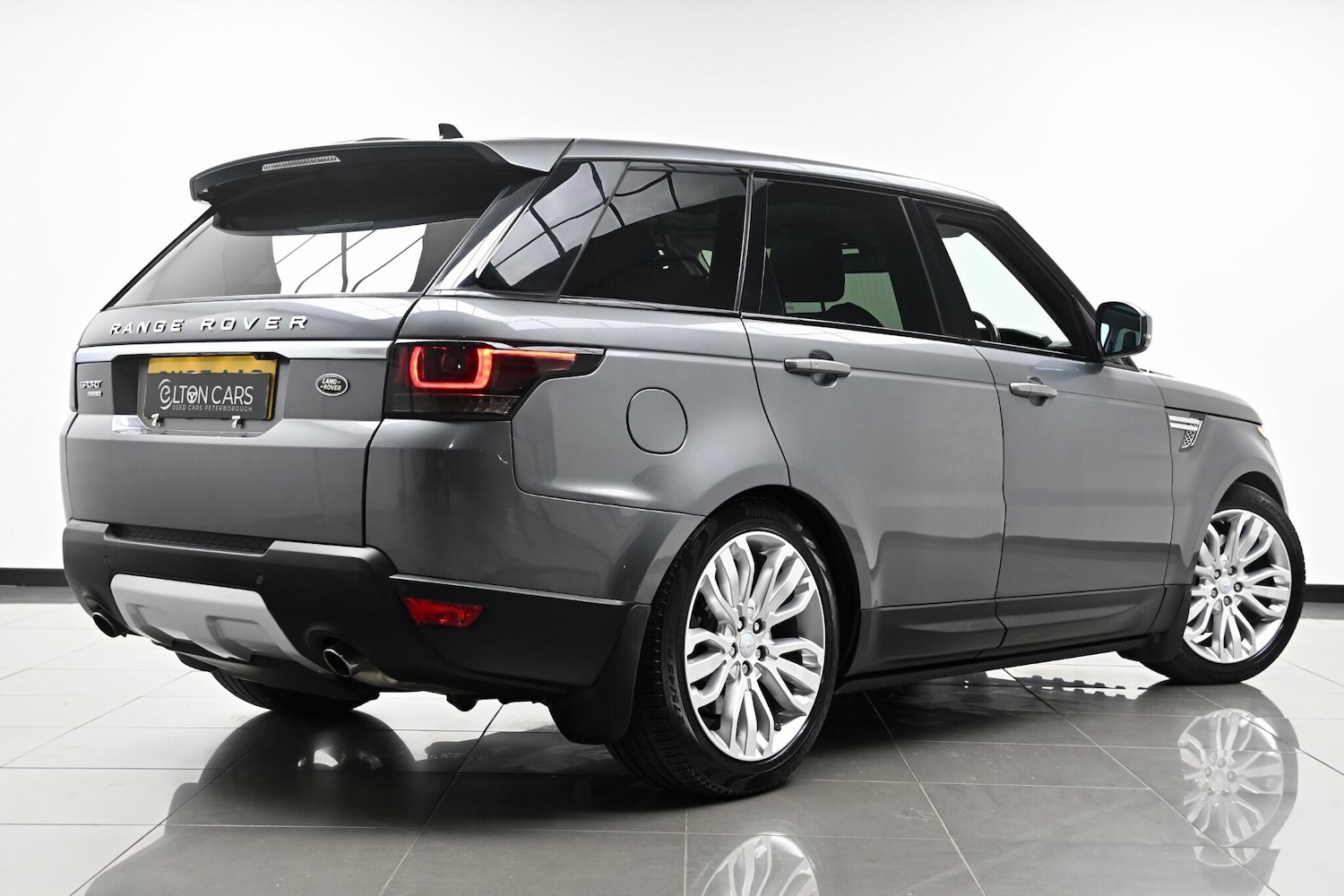 Used Land Rover Range Rover Sport 2015 for sale - 76498766: Photo 9