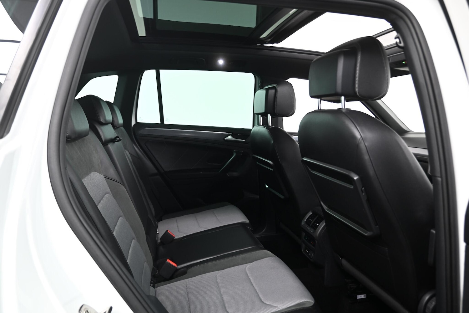 Used Volkswagen Tiguan 2020 for sale - 77253887: Photo 14