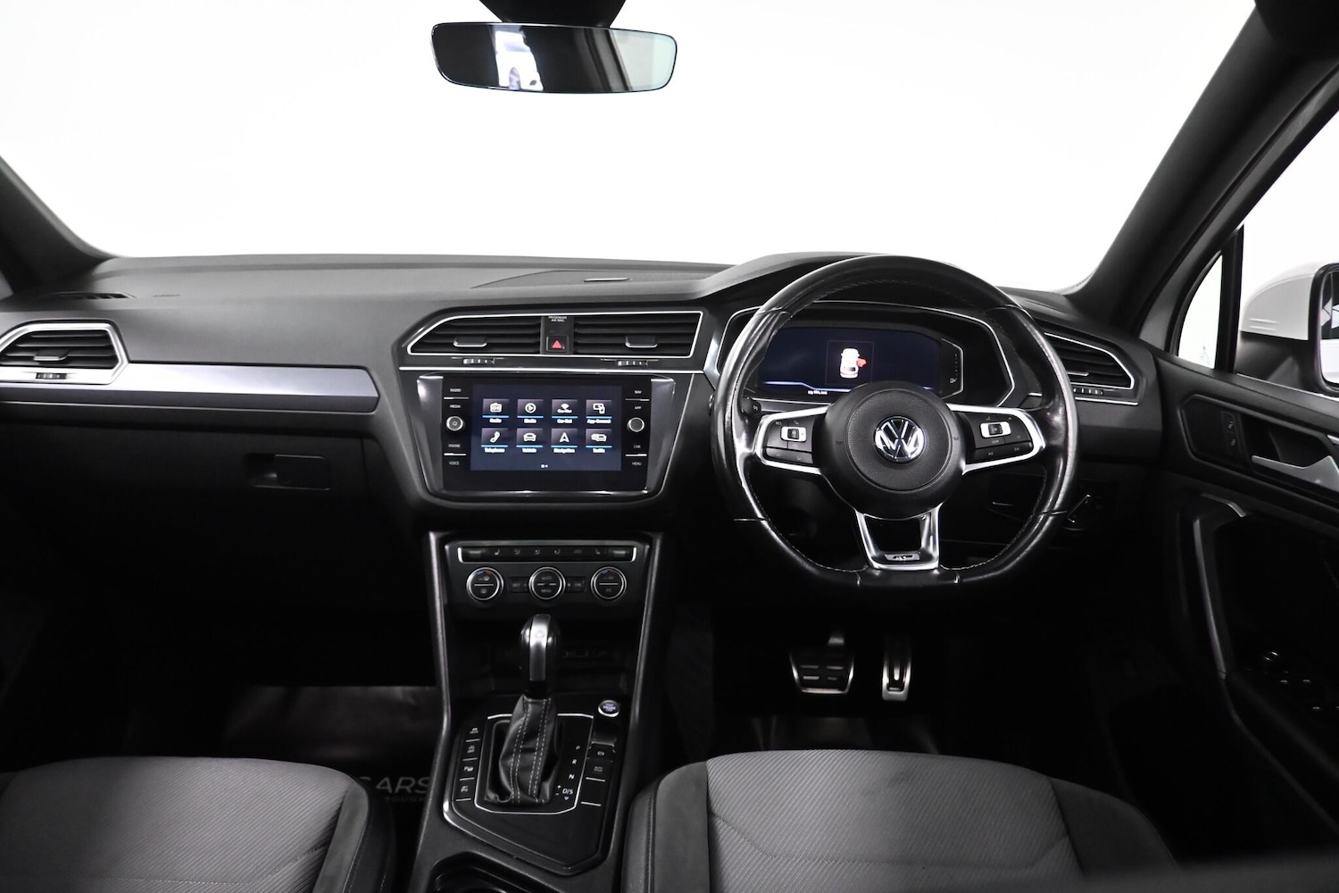 Used Volkswagen Tiguan 2020 for sale - 77253887: Photo 15