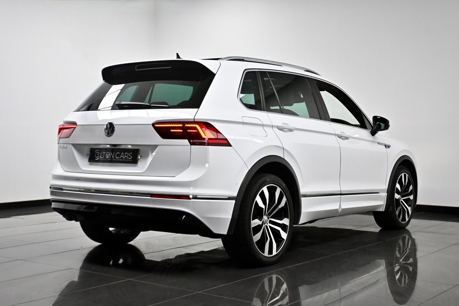 Used Volkswagen Tiguan 2020 for sale - 77253887: Photo 32
