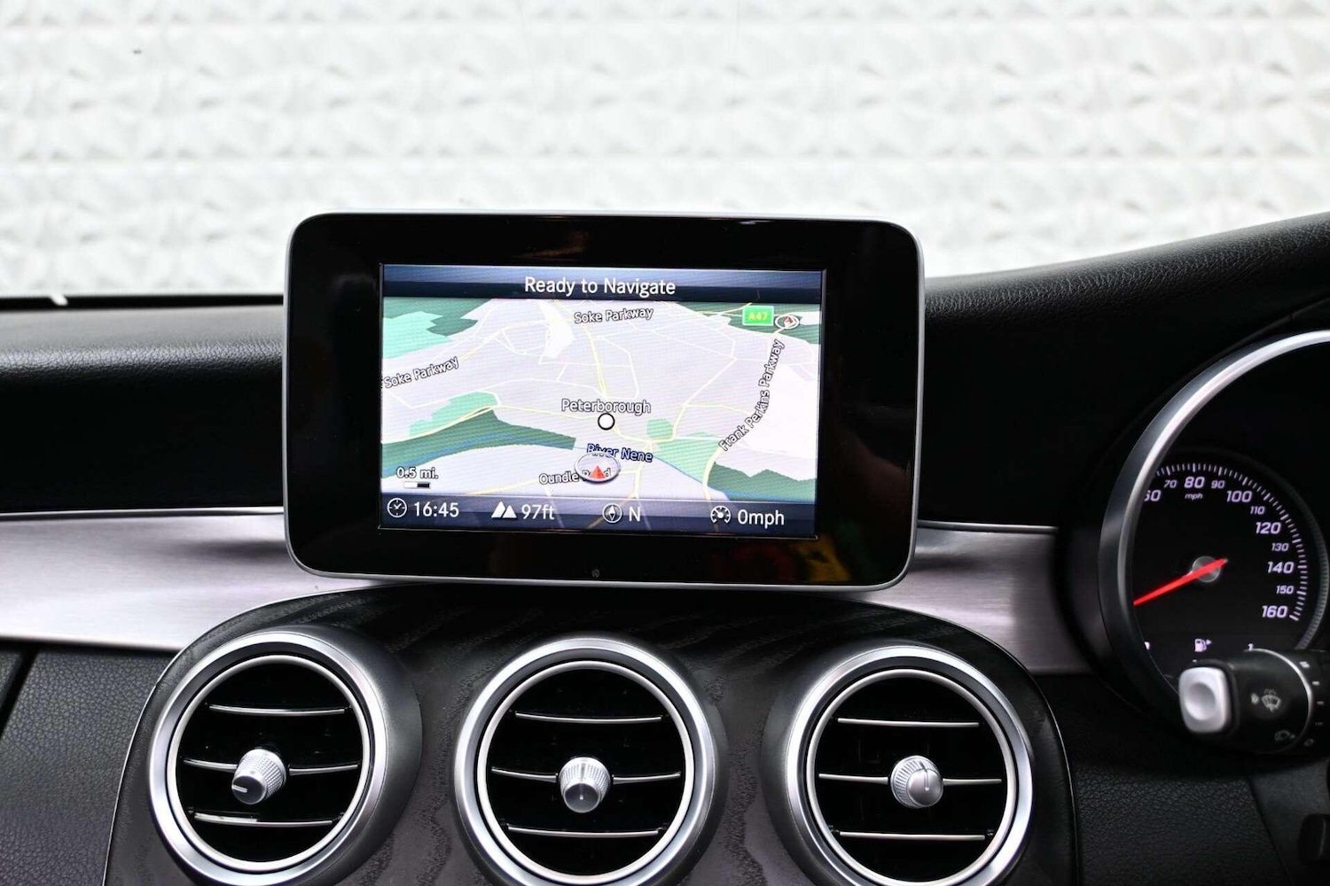 Used Mercedes-Benz C Class 2018 for sale - 77774440: Photo 13