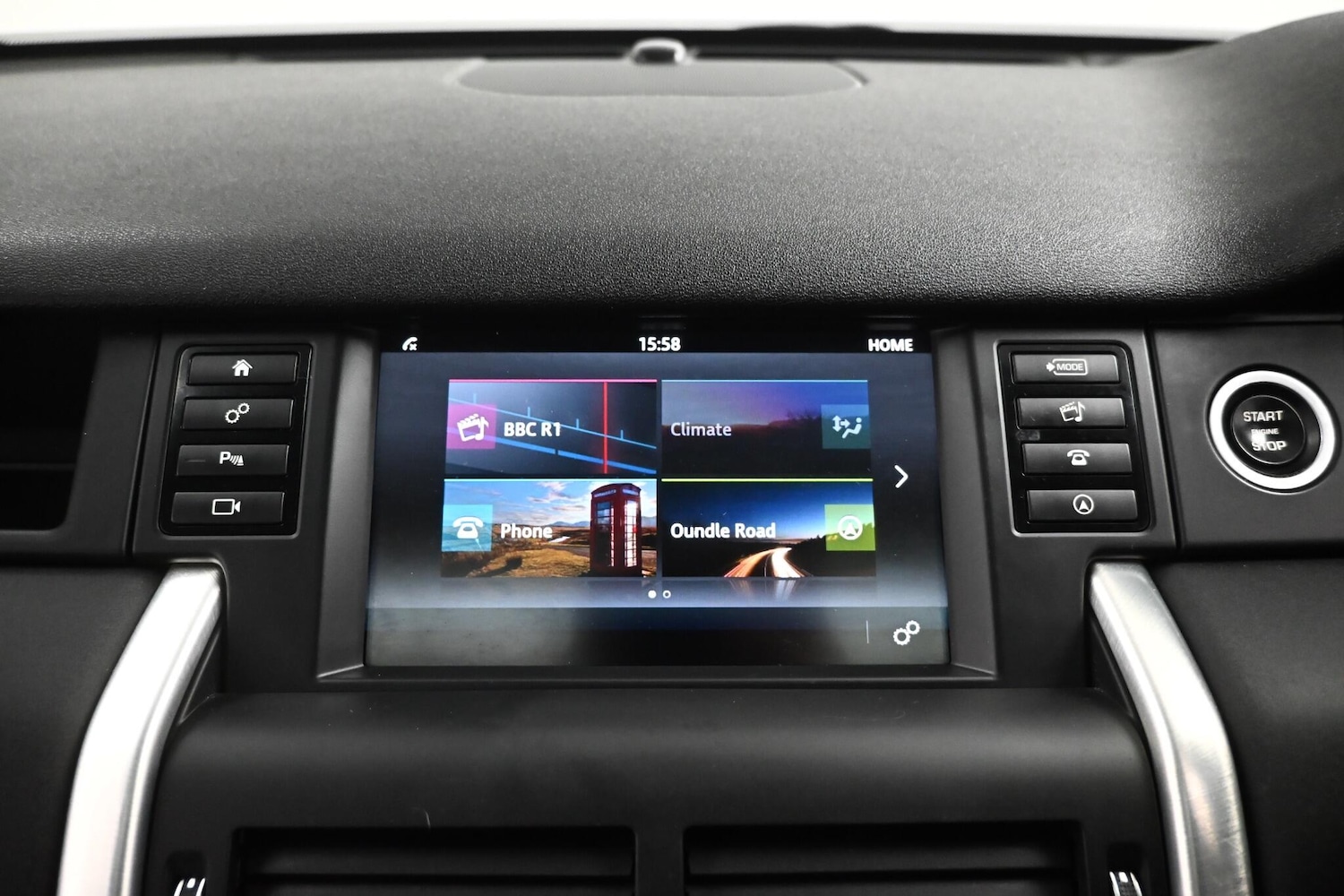 Used Land Rover Discovery Sport 2016 for sale - 76538864: Photo 14