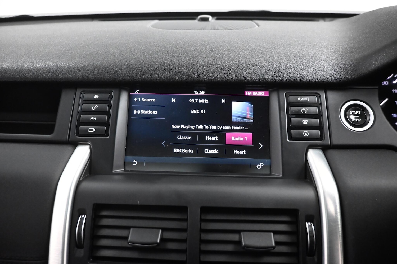 Used Land Rover Discovery Sport 2016 for sale - 76538864: Photo 24