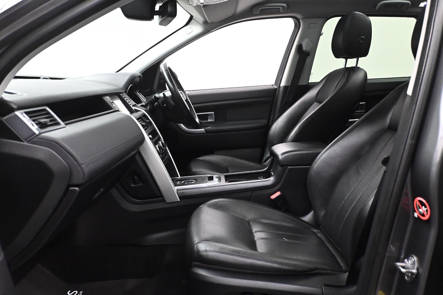 Used Land Rover Discovery Sport 2016 for sale - 76538864: Photo 33