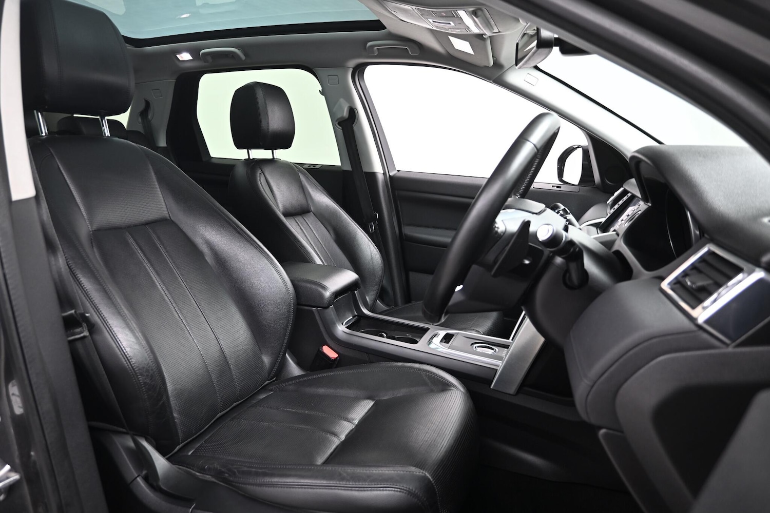 Used Land Rover Discovery Sport 2016 for sale - 76538864: Photo 8