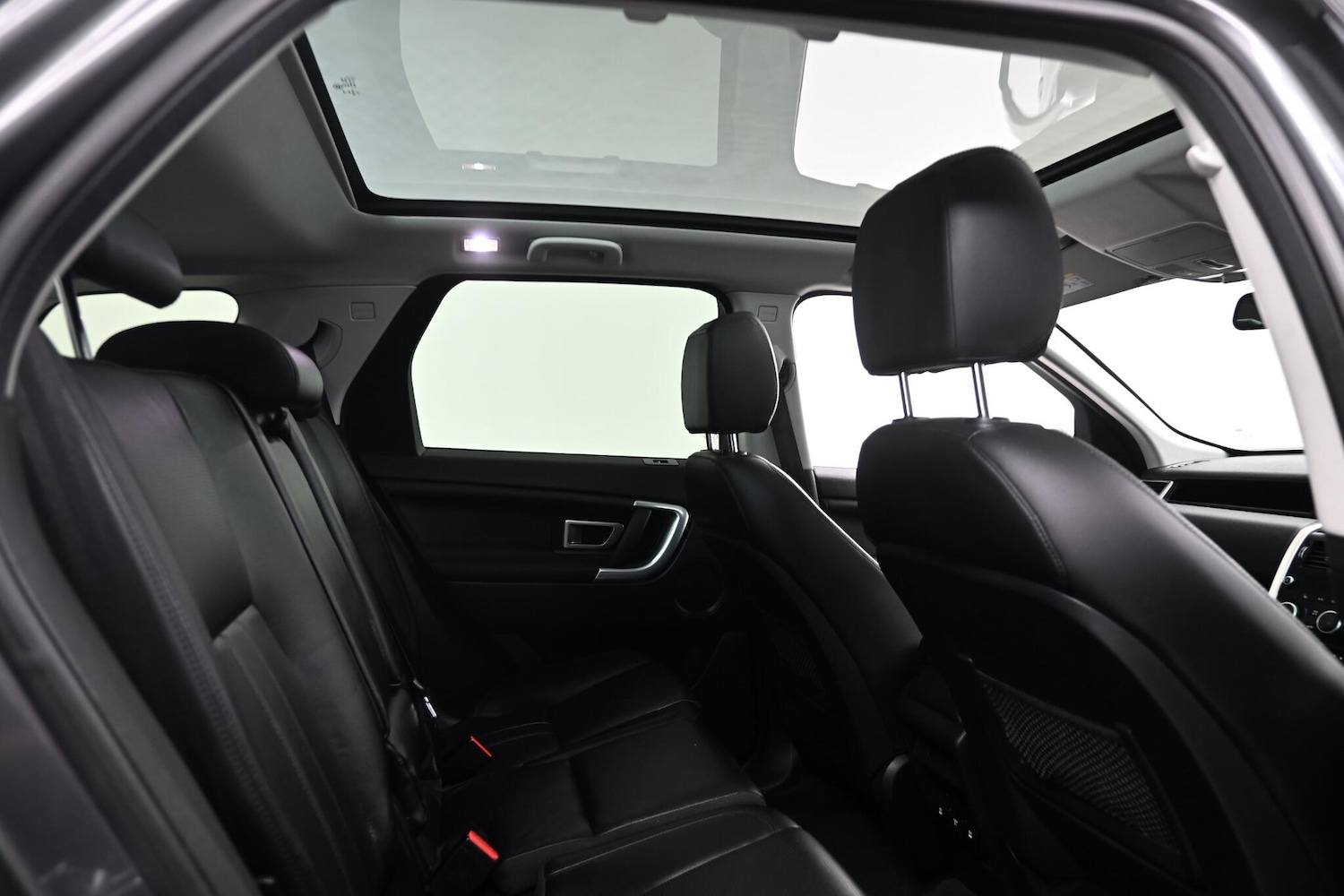 Used Land Rover Discovery Sport 2016 for sale - 76538864: Photo 9