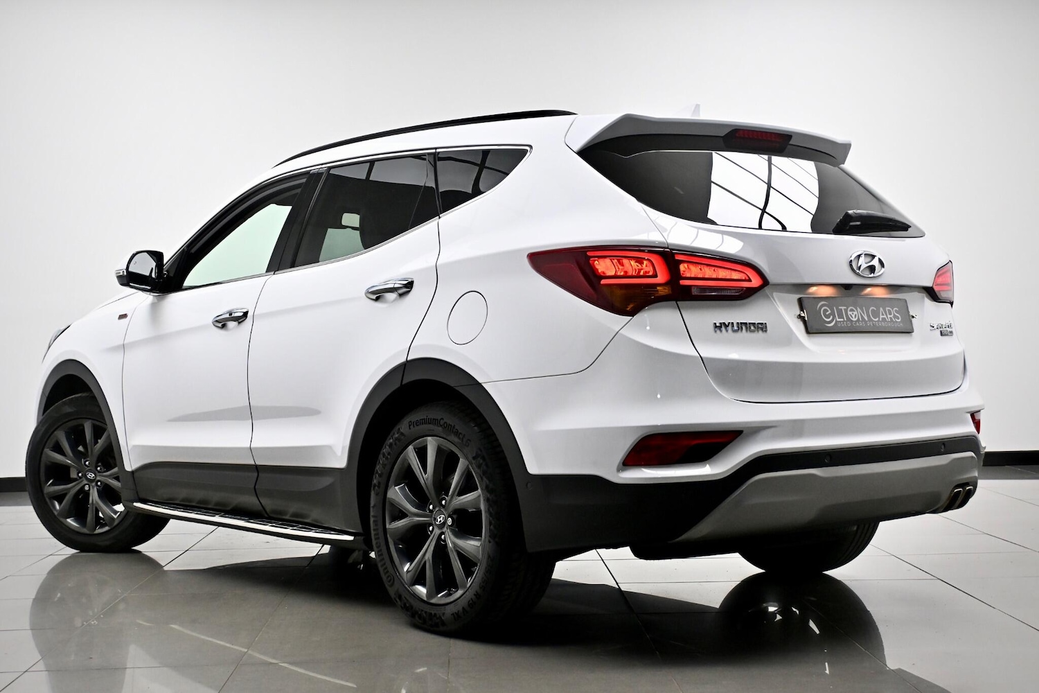 Used Hyundai Santa Fe 2016 for sale - 76561437: Photo 10