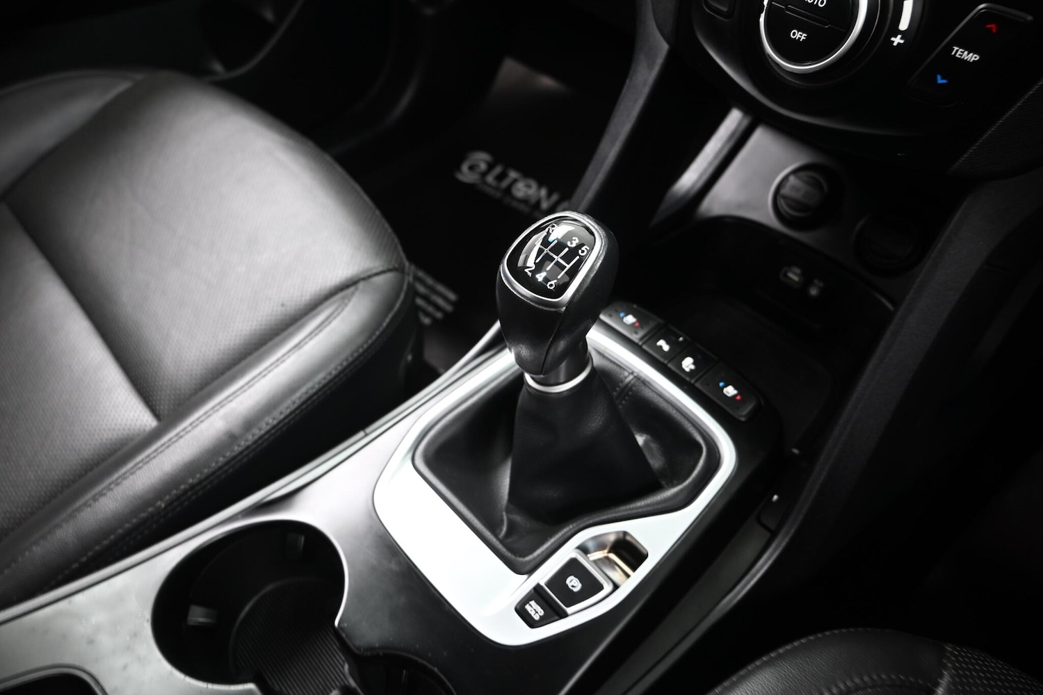 Used Hyundai Santa Fe 2016 for sale - 76561437: Photo 19