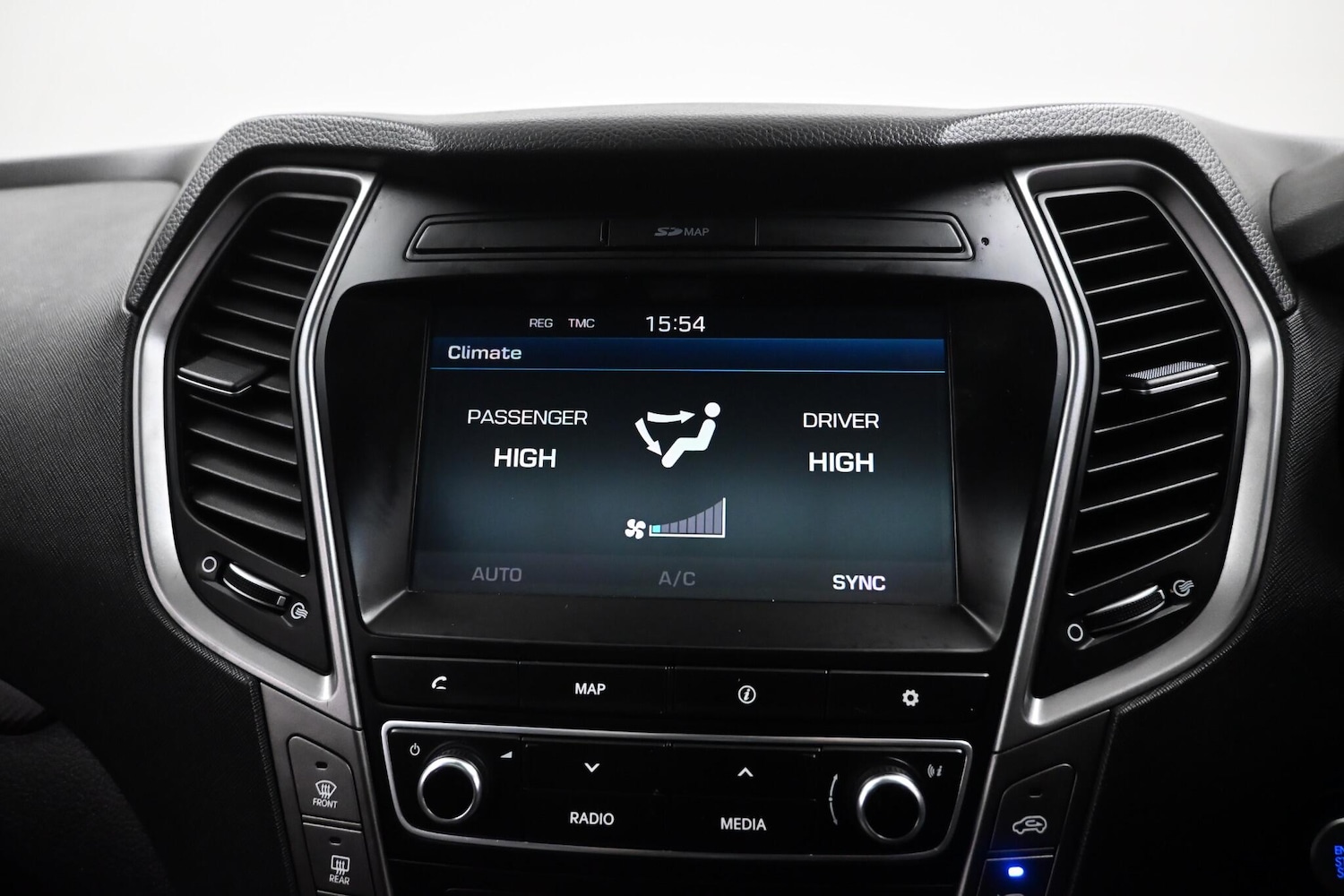 Used Hyundai Santa Fe 2016 for sale - 76561437: Photo 26