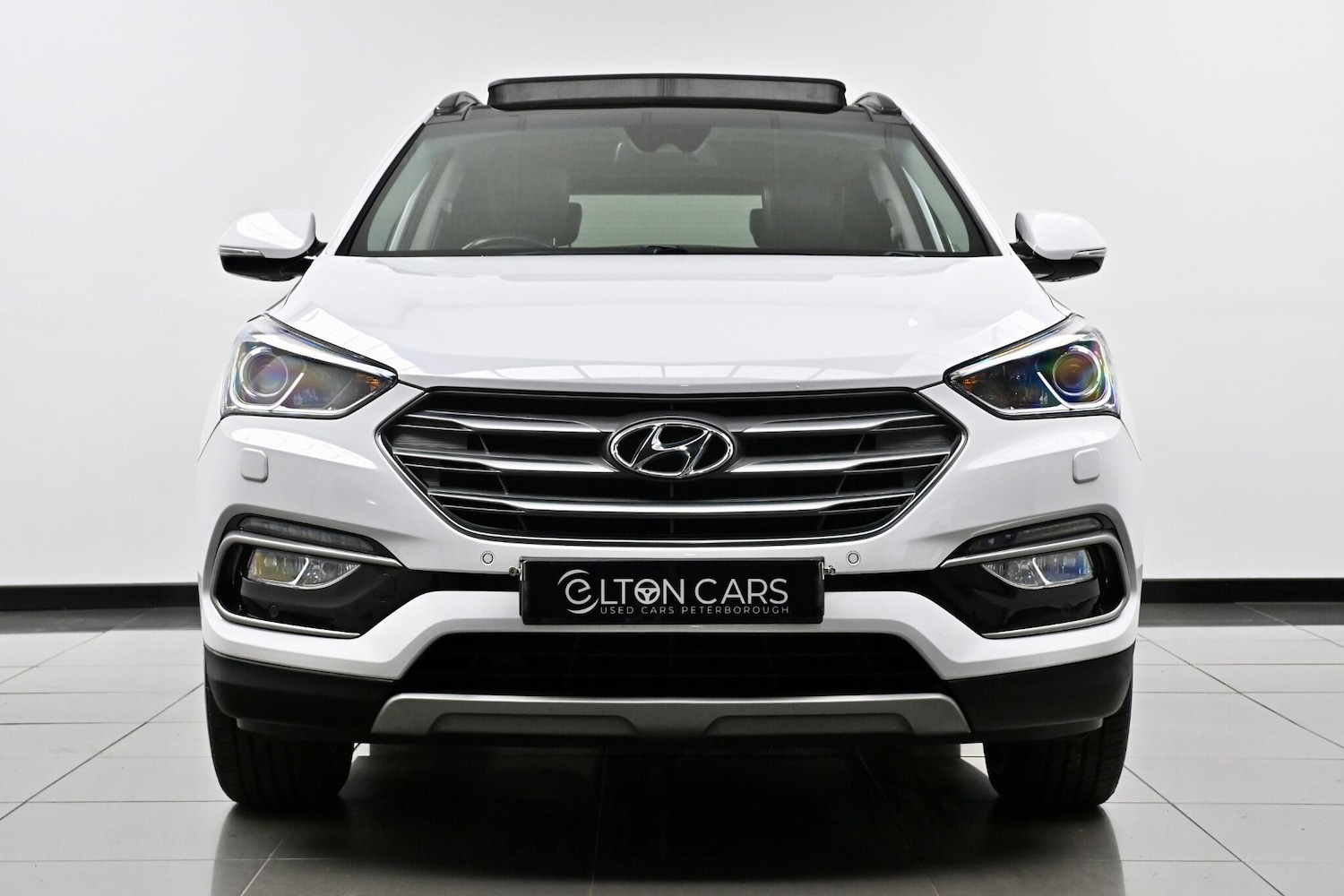 Used Hyundai Santa Fe 2016 for sale - 76561437: Photo 3