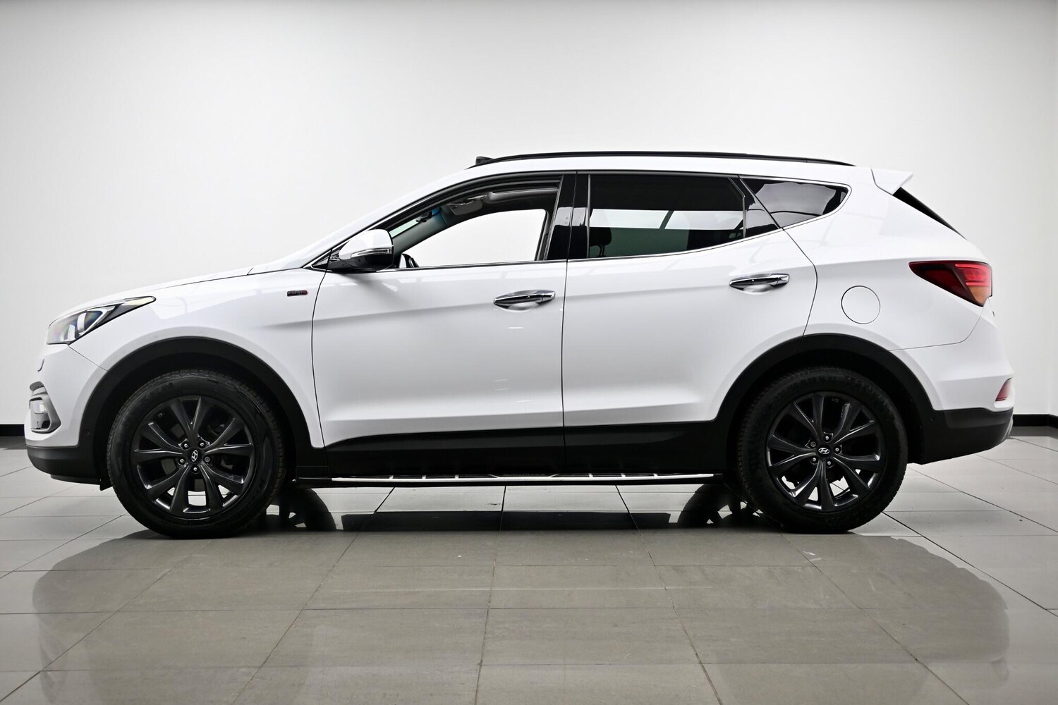 Used Hyundai Santa Fe 2016 for sale - 76561437: Photo 5