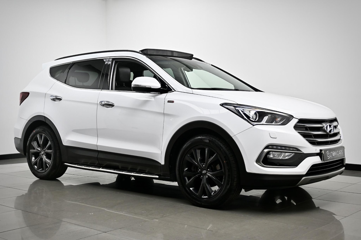 Used Hyundai Santa Fe 2016 for sale - 76561437: Photo 8