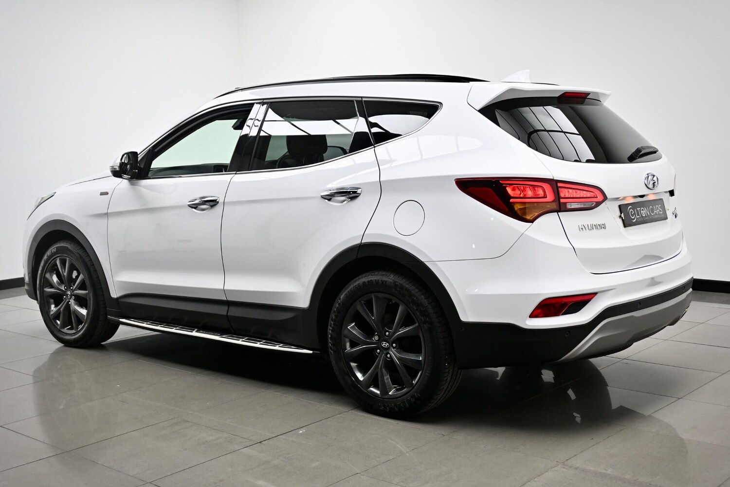 Used Hyundai Santa Fe 2016 for sale - 76561437: Photo 9