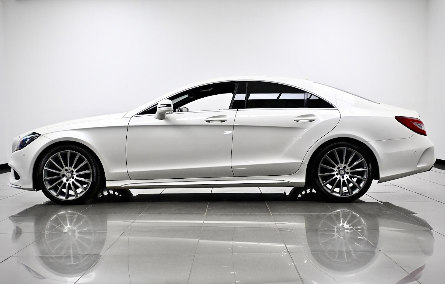 Used Mercedes-Benz CLS 2014 for sale - 76592080: Photo 5