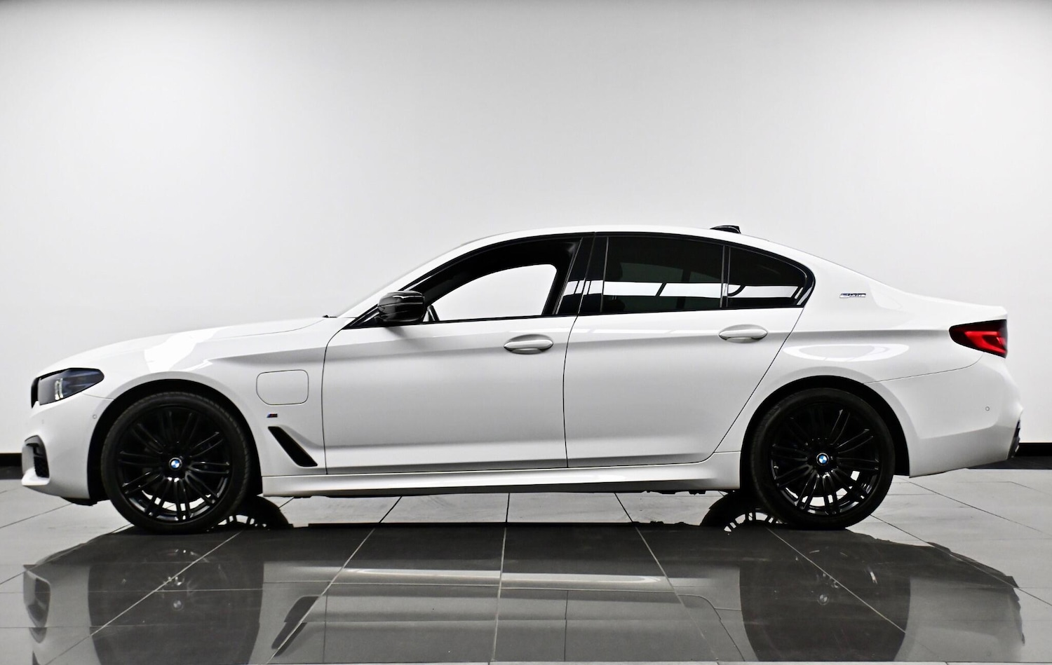 Used BMW 5 Series for sale - 77215580: Photo 5