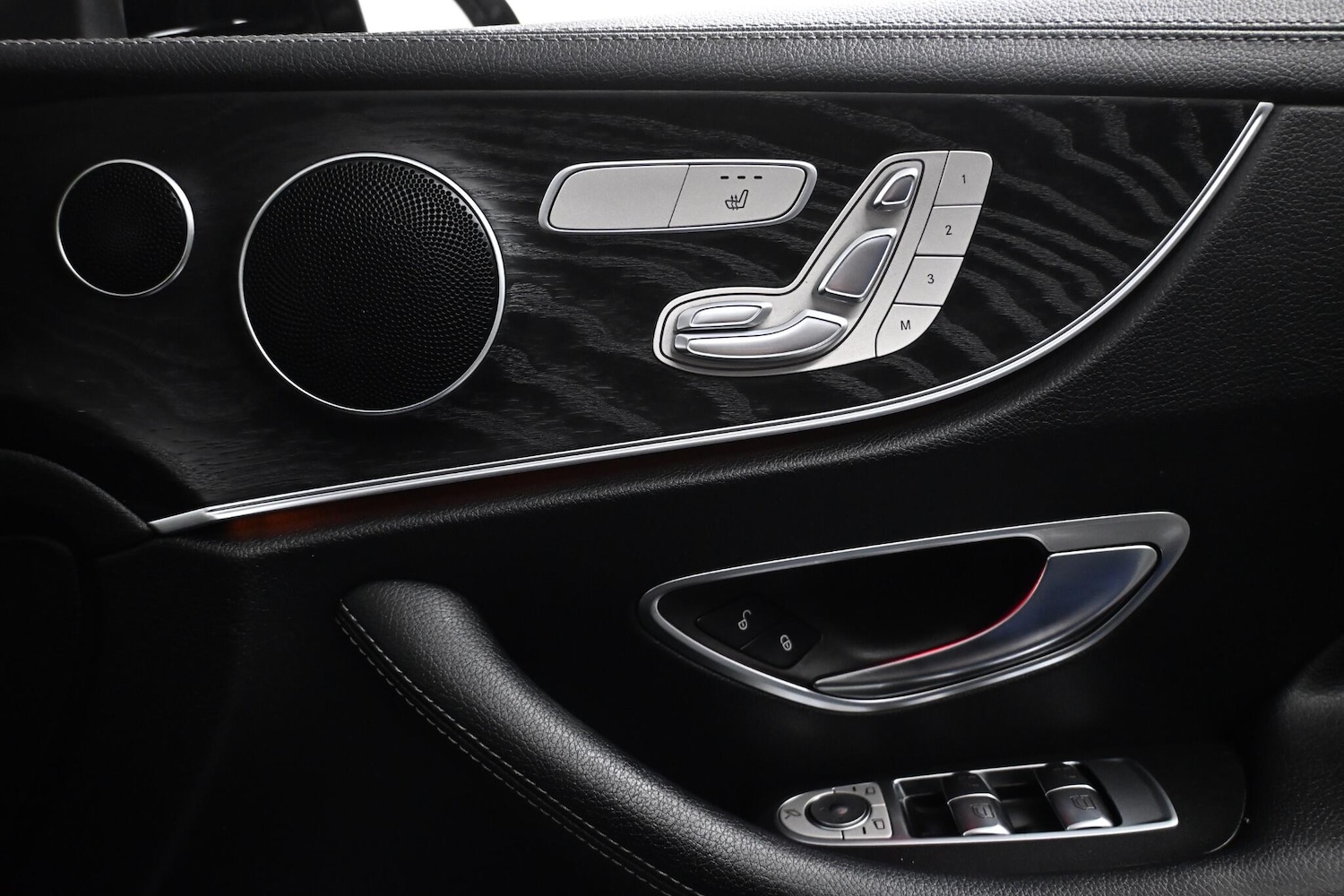 Used Mercedes-Benz E Class 2020 for sale - 77386557: Photo 30