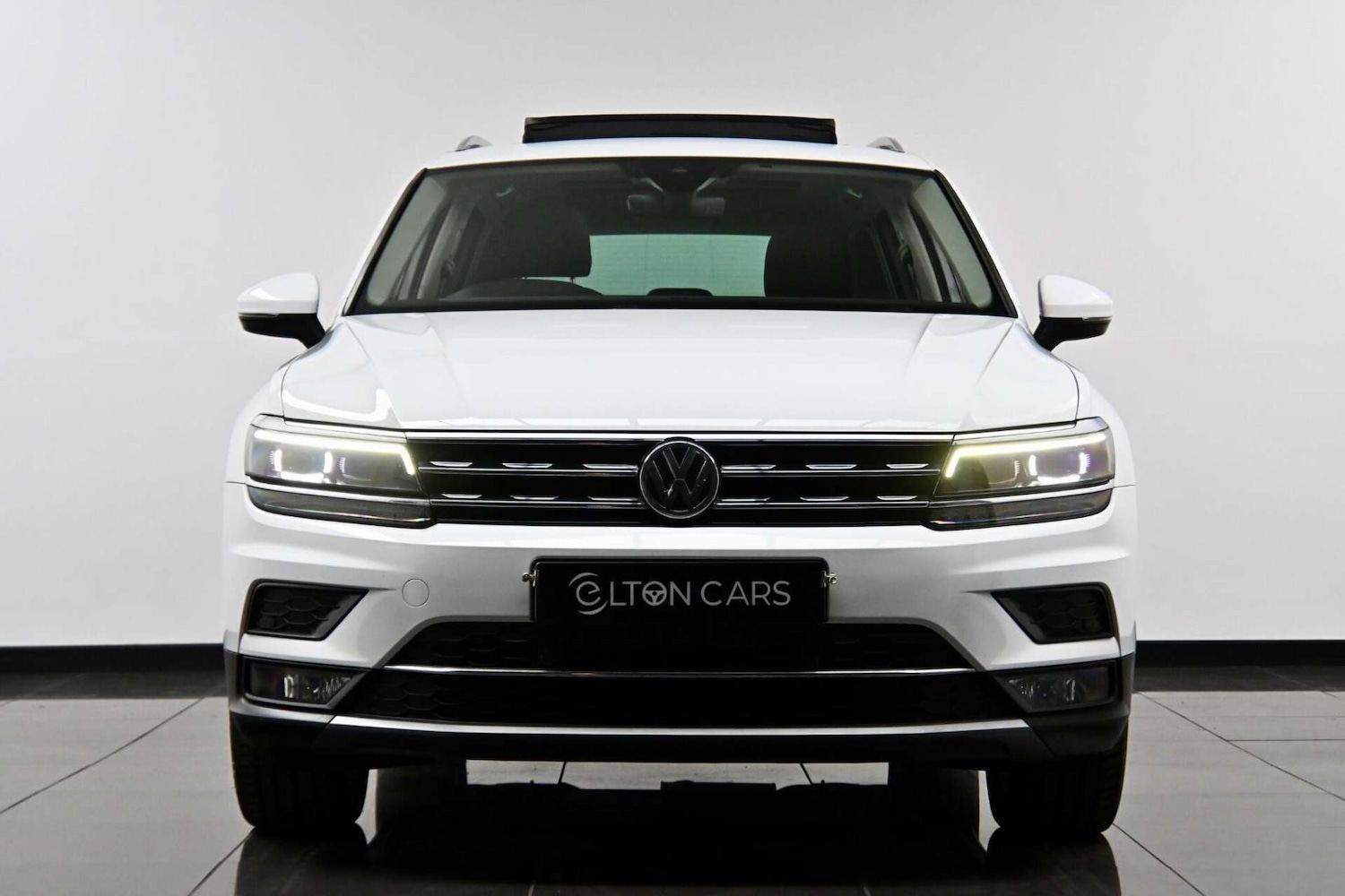 Used Volkswagen Tiguan 2018 for sale - 77729068: Photo 3