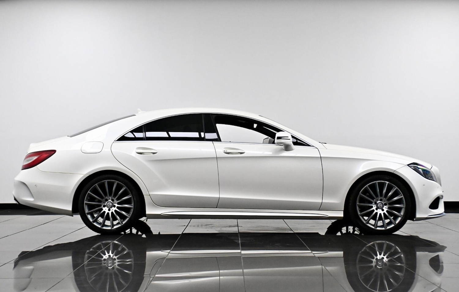 Used Mercedes-Benz CLS for sale - 77215787: Photo 4
