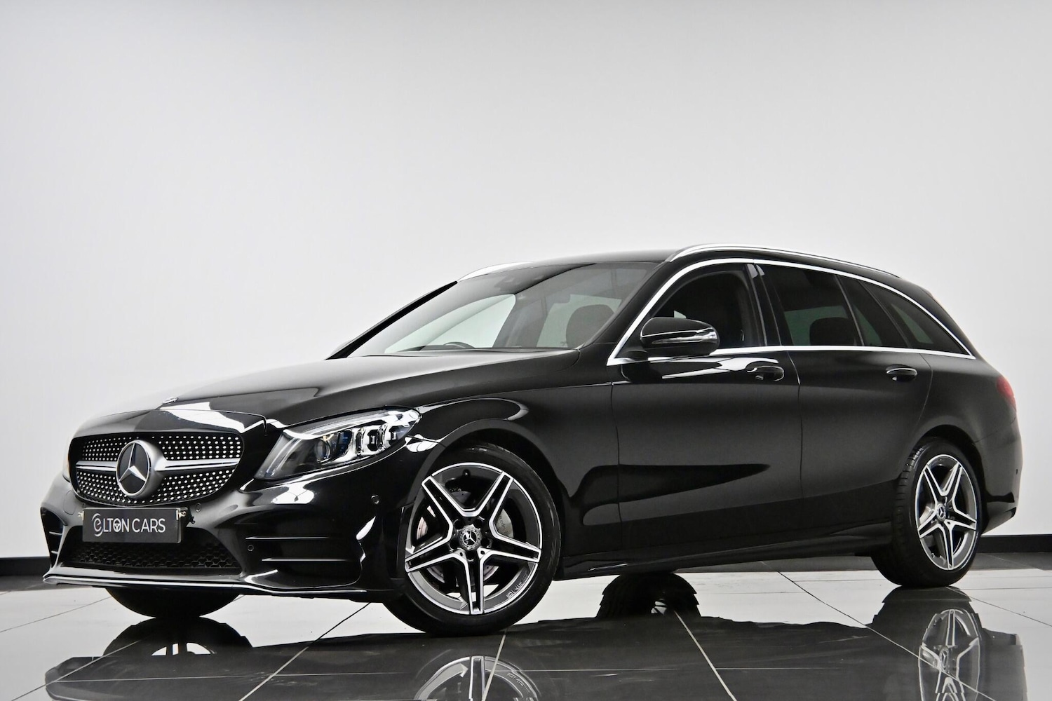 Used Mercedes-Benz C Class 2019 for sale - 77977954: Photo 2