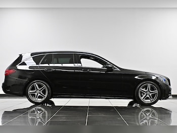 Used Mercedes-Benz C Class 2019 for sale - 77977954: Photo